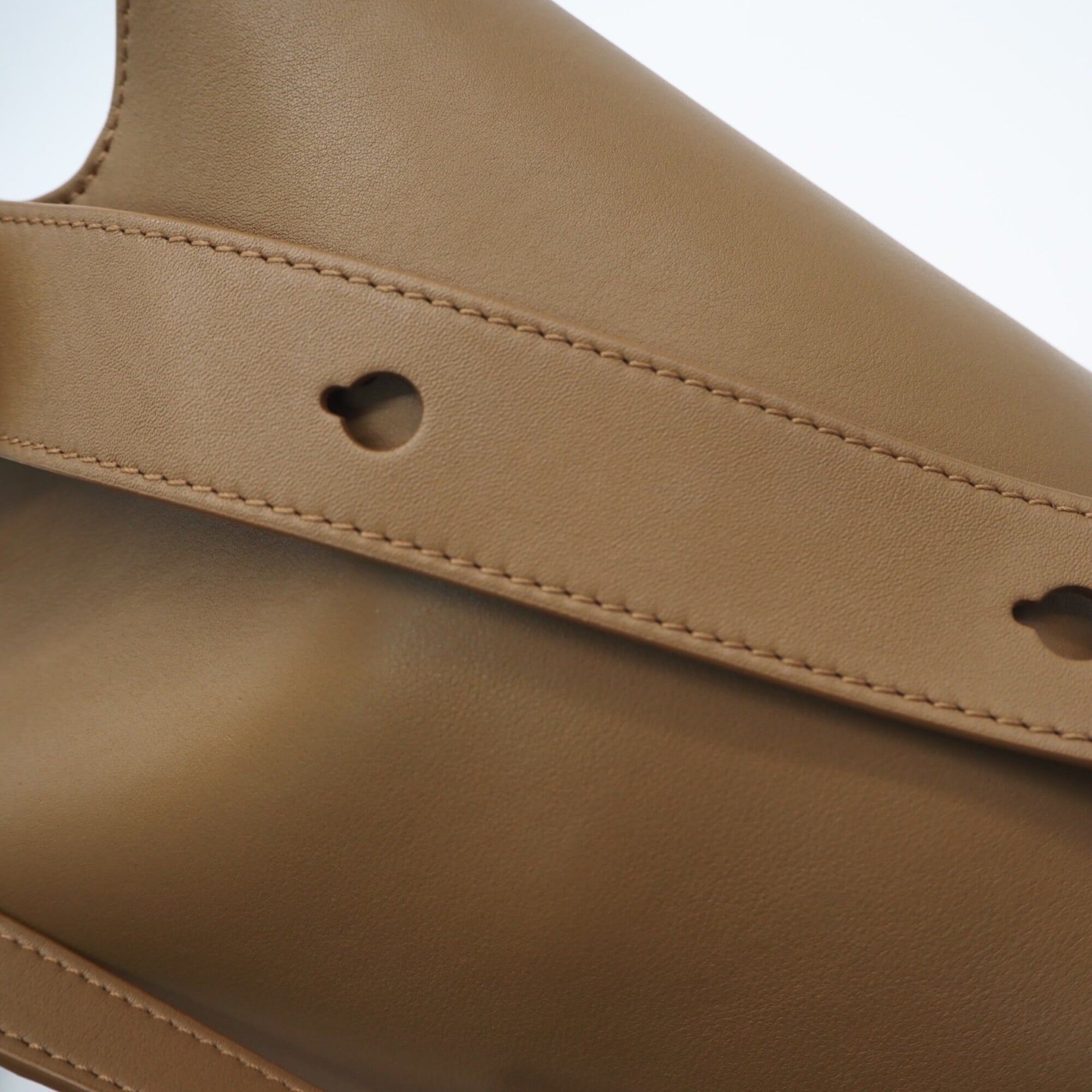 Loewe Brown Leather Handbag Shoulder Bag (Pre-Owned)