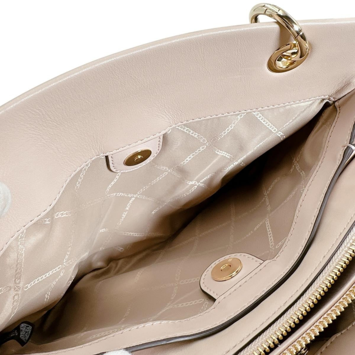 Michael Kors Pink Leather Handbag Shoulder Bag (Pre-Owned)