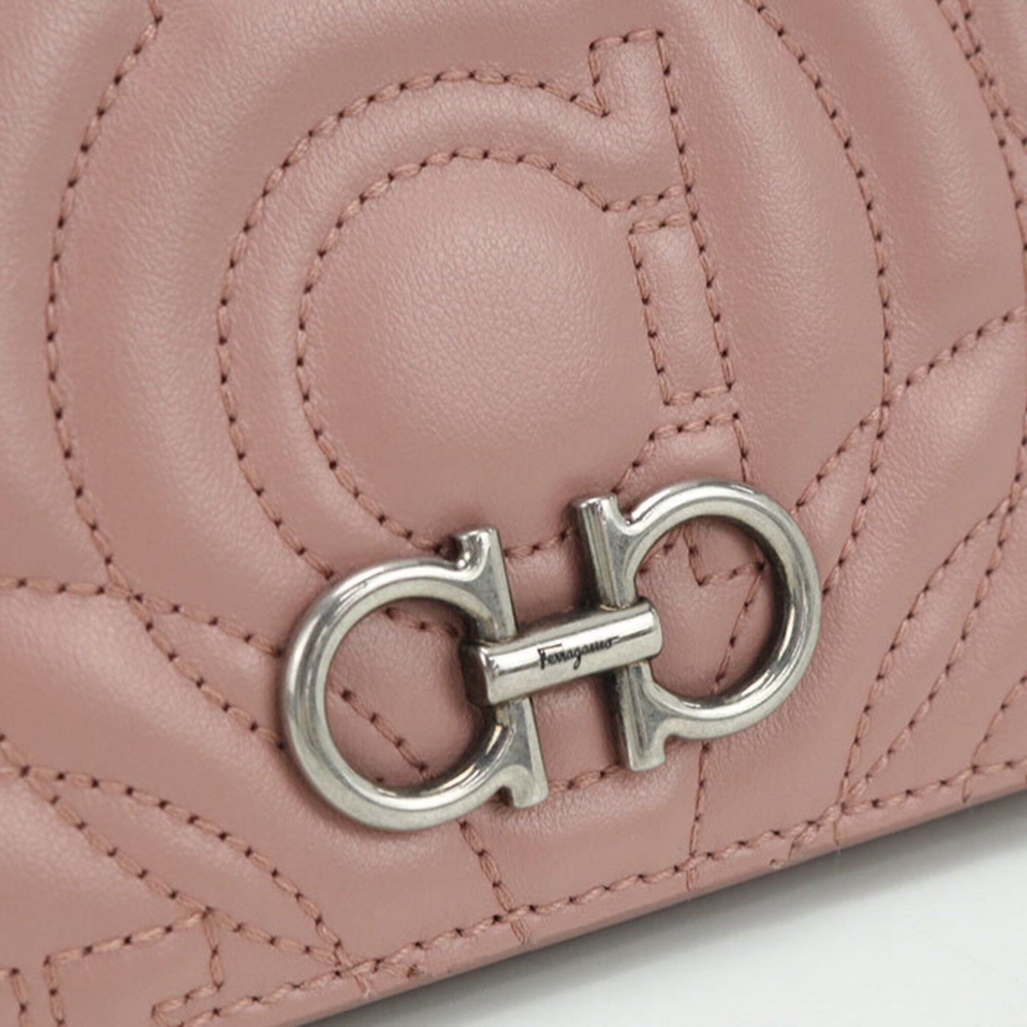 Salvatore Ferragamo Pink Leather Wallet (Bi-Fold) (Pre-Owned)