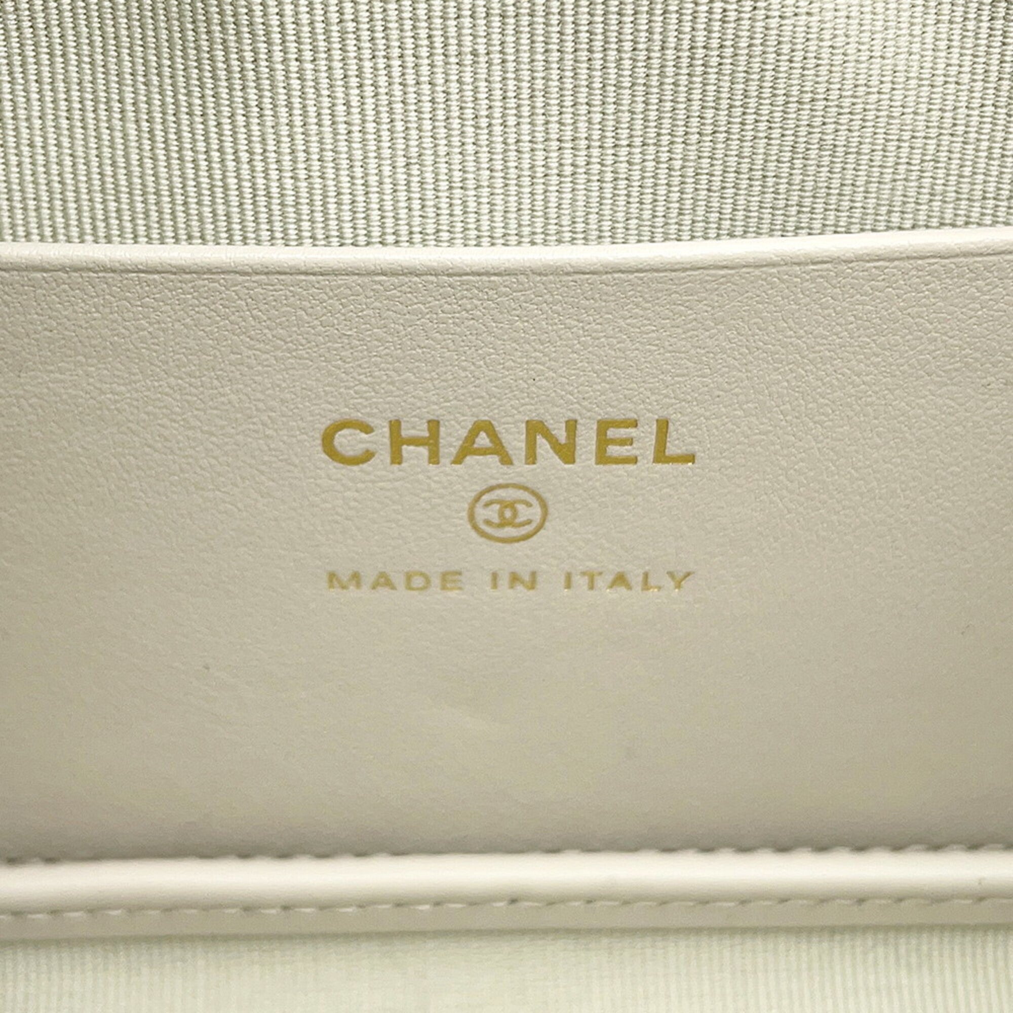 Chanel Matelasse Light Gray Grained Calfskin Handbag Shoulder Bag (Pre-Owned)