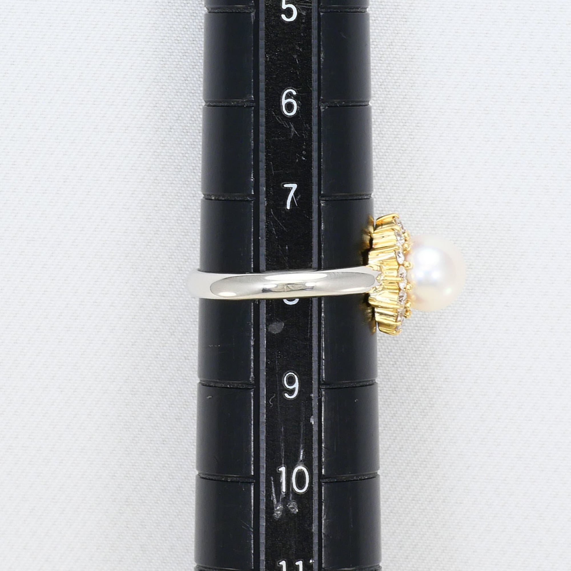 Seiko White Yellow Platinum 900 (Pre-Owned)