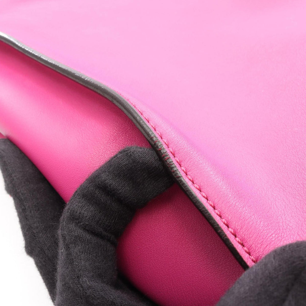 Fendi Peekaboo Pink Leather Handbag (Pre-Owned)