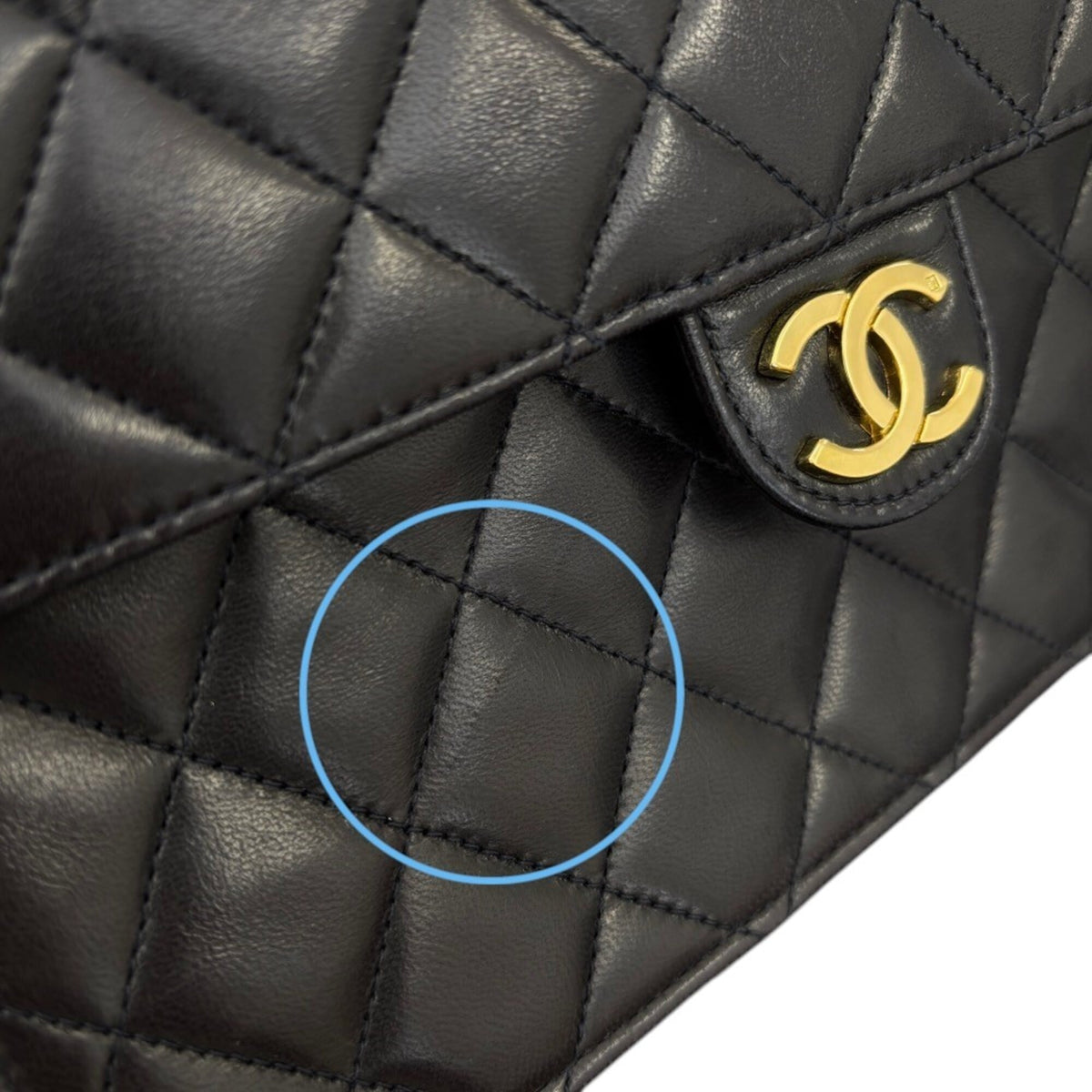 Chanel Black Shoulder Bag (Pre-Owned)