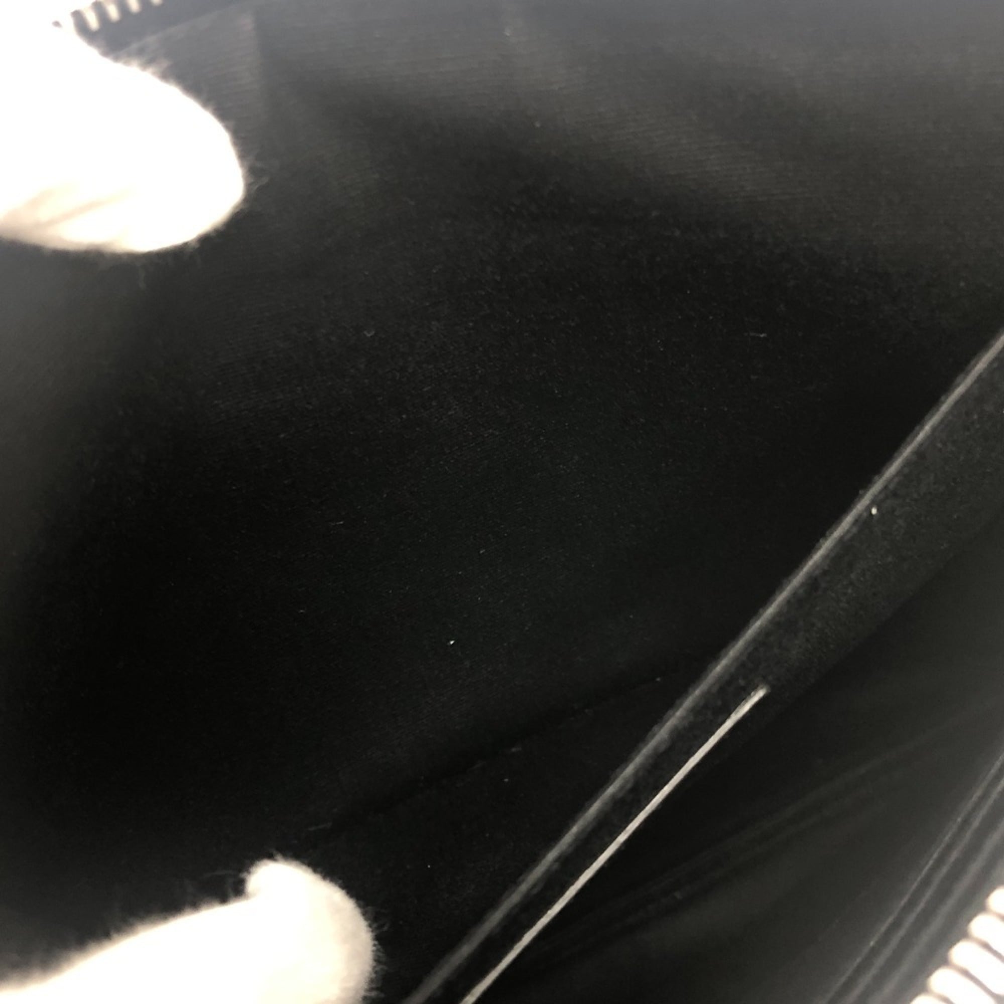 Saint Laurent Black Leather Clutch Bag (Pre-Owned)