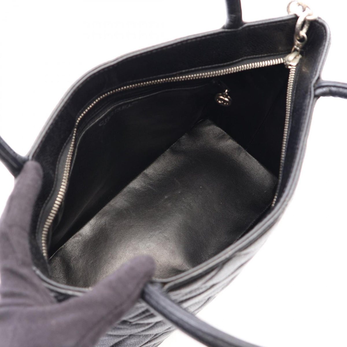 Chanel Black Grained Calfskin Handbag Tote Bag (Pre-Owned)