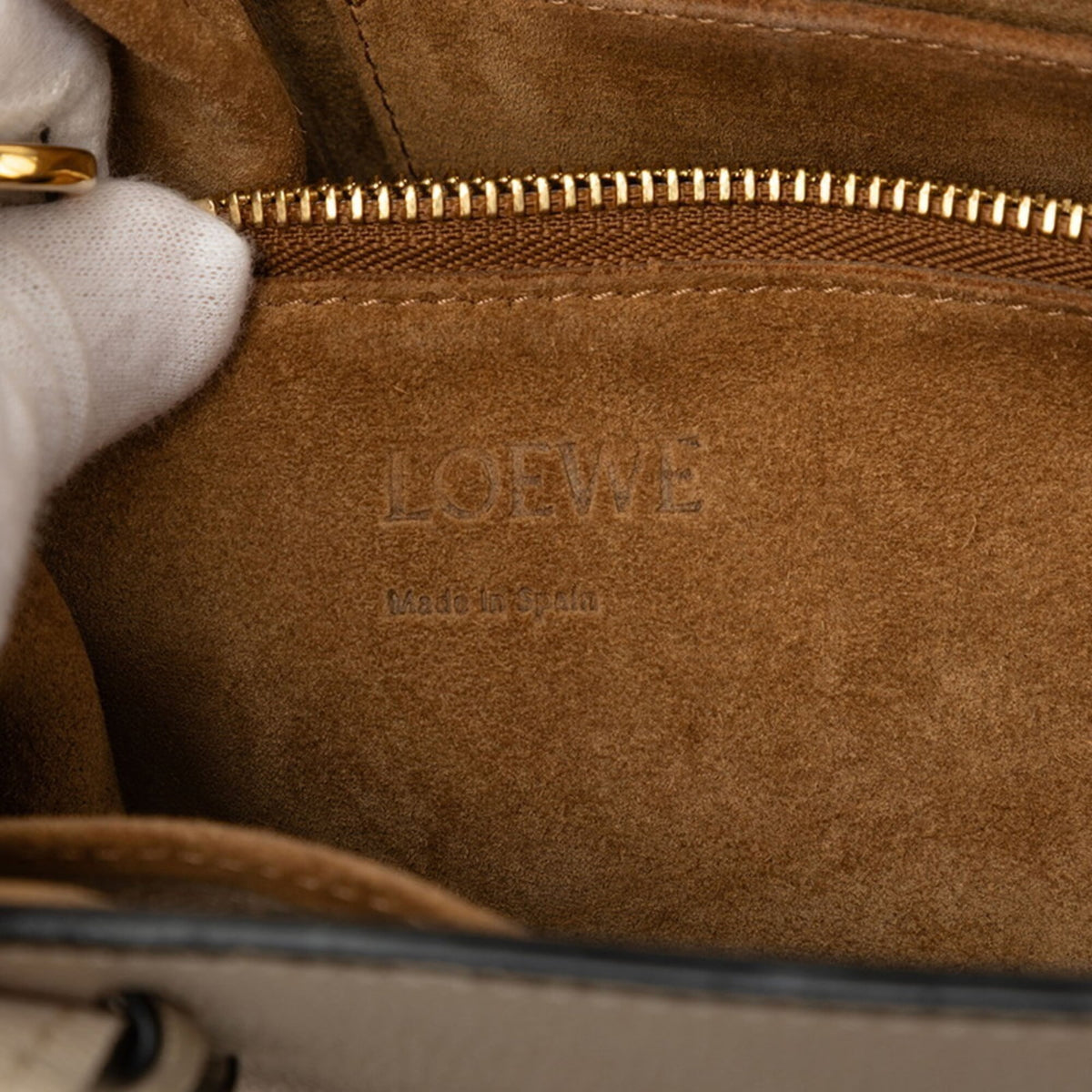 Loewe Beige Leather Handbag Shoulder Bag (Pre-Owned)