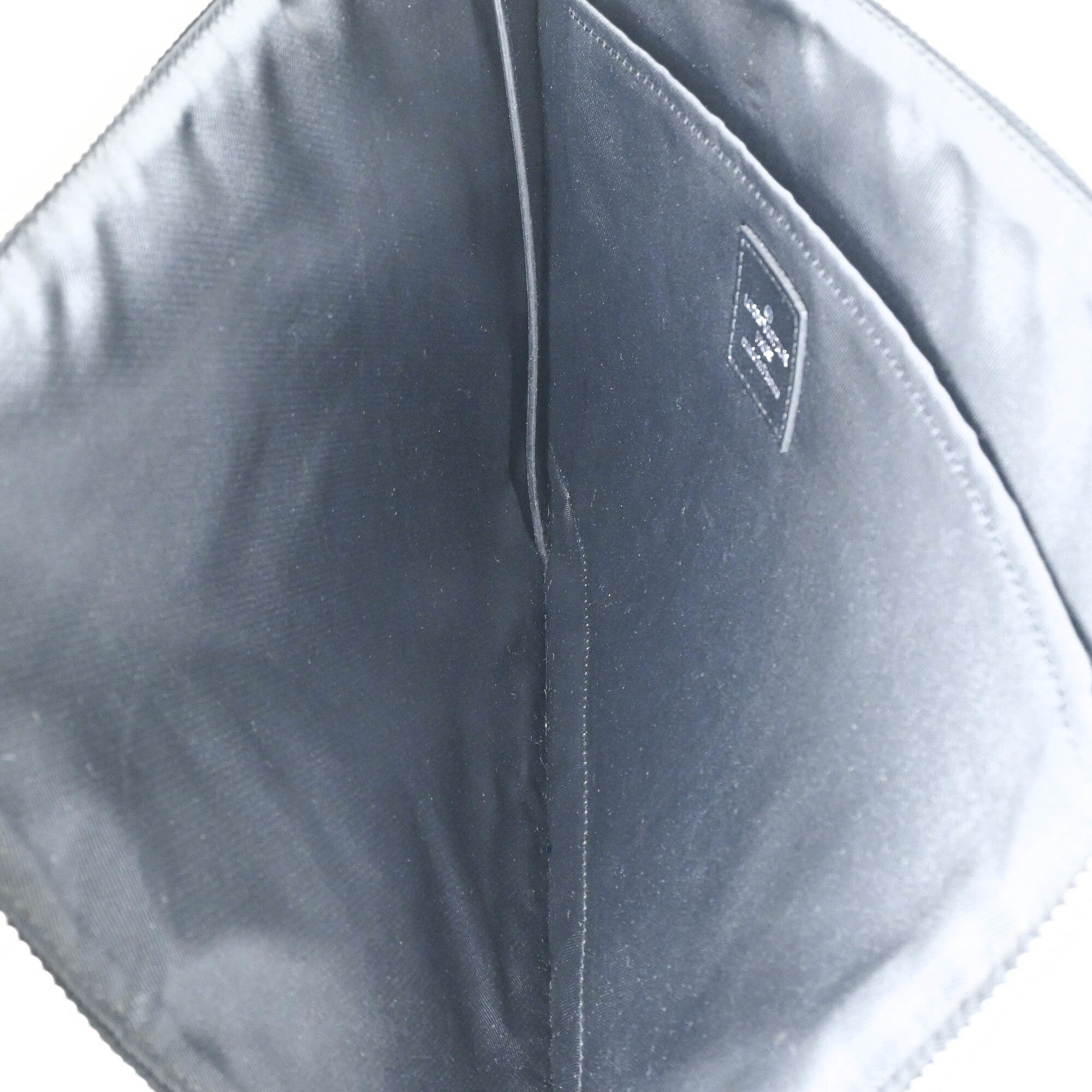 Louis Vuitton Black Leather Clutch Bag Pochette (Pre-Owned)