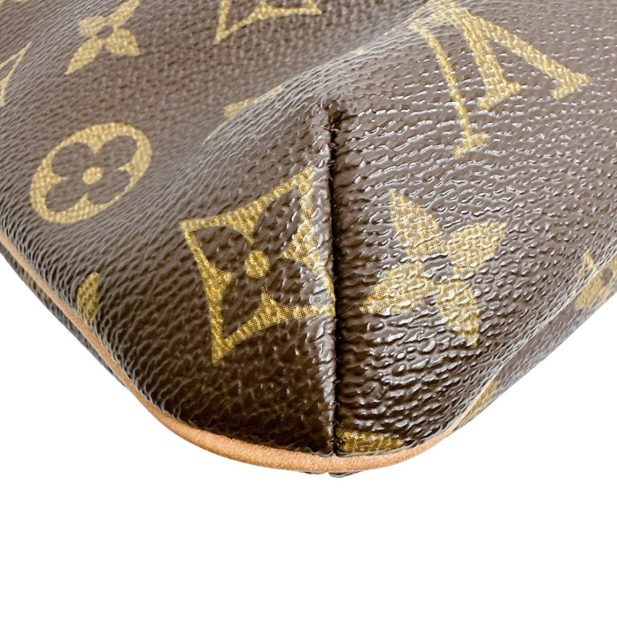 Louis Vuitton Brown Monogram Shoulder Bag (Pre-Owned)