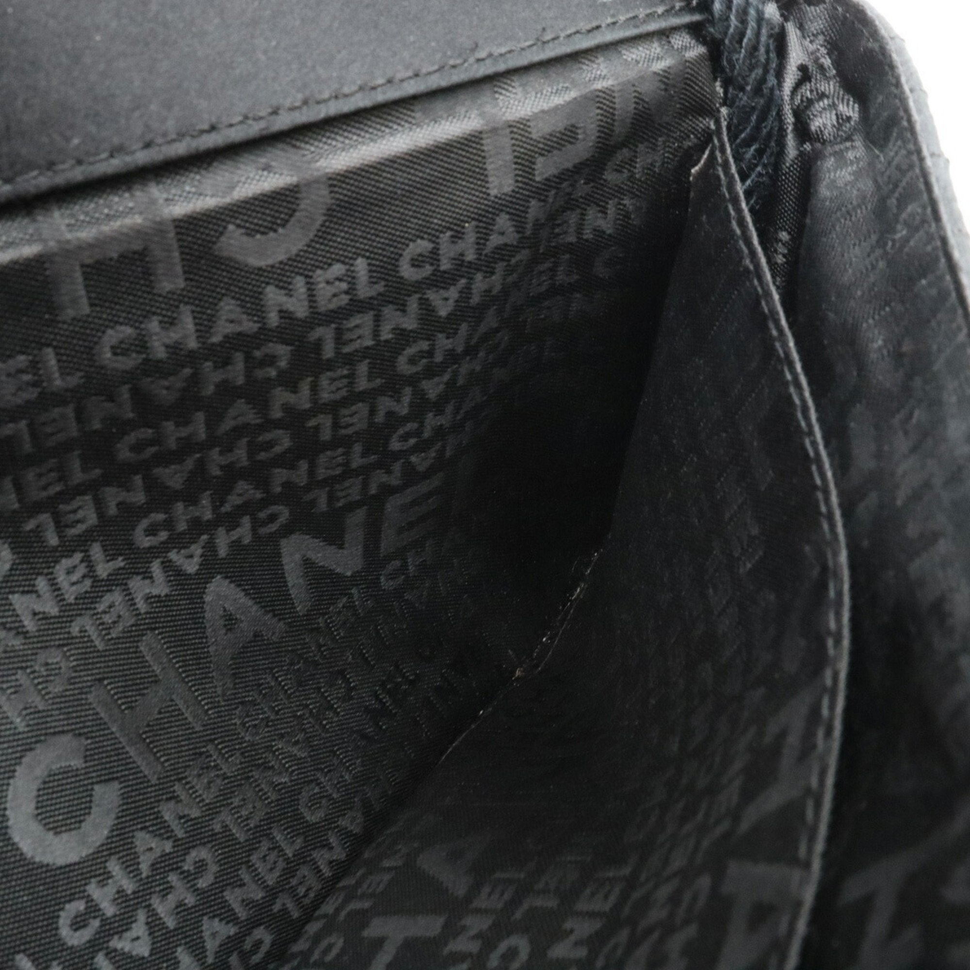 Chanel Black Satin Pochette Shoulder Bag (Pre-Owned)