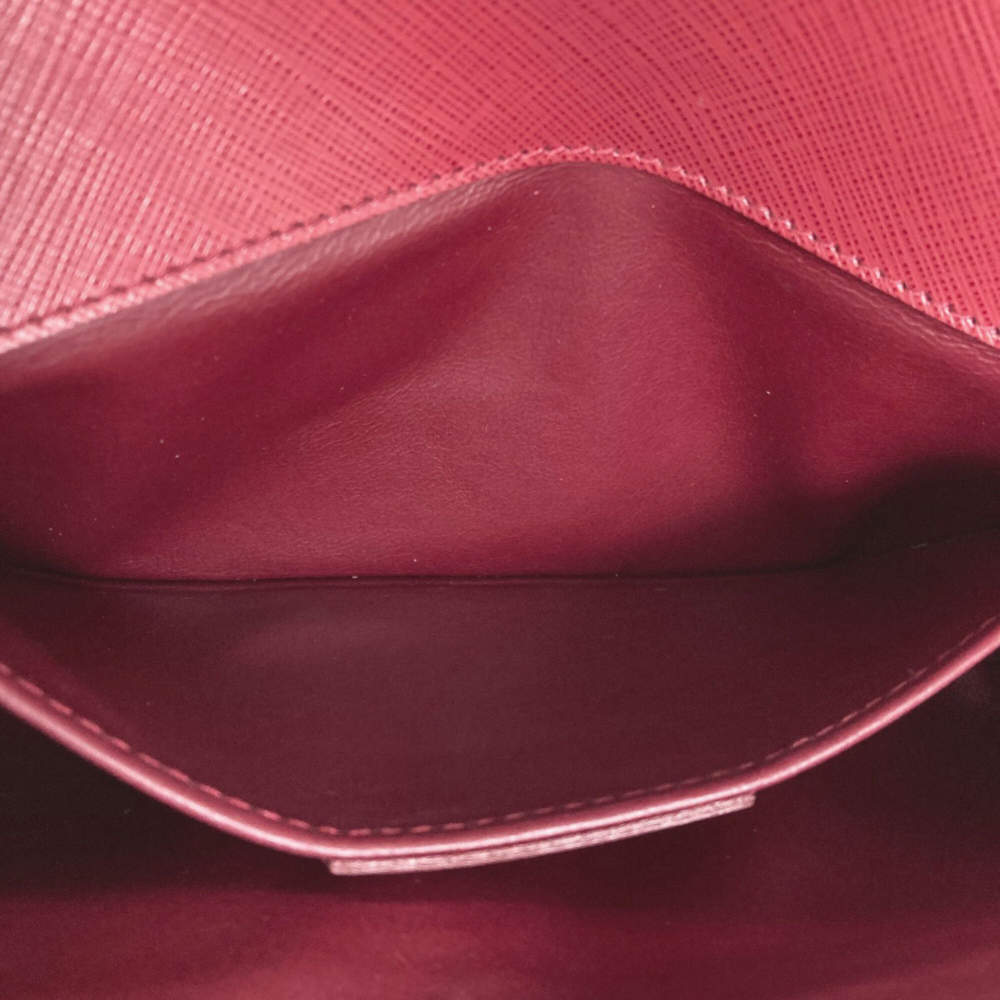 Salvatore Ferragamo Red Color Leather Shoulder Bag (Pre-Owned)