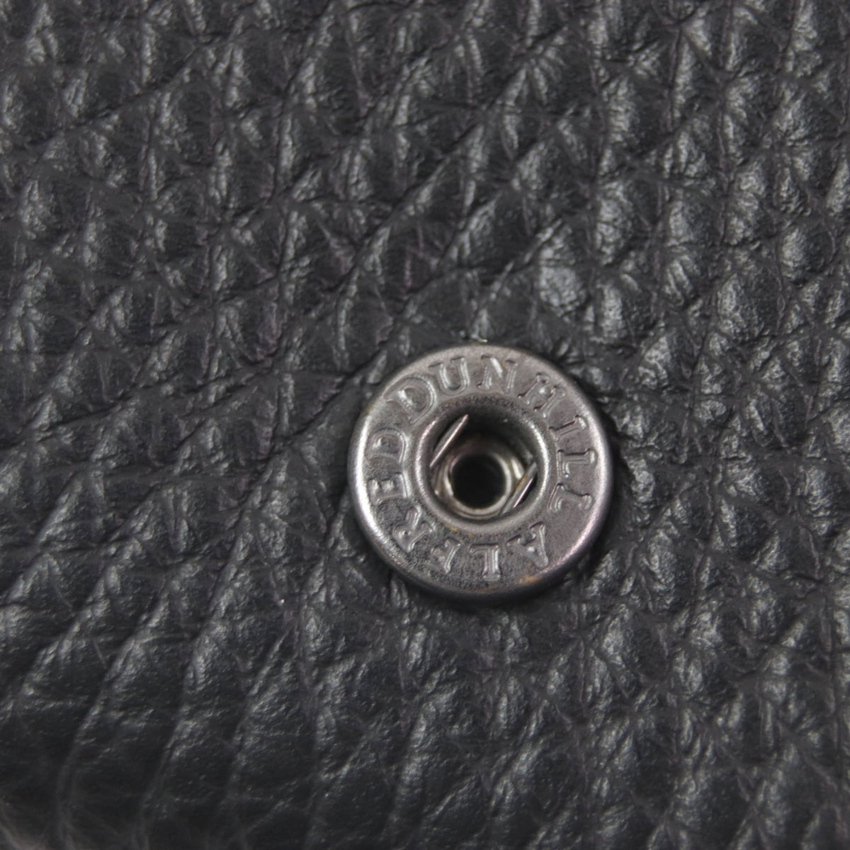 Dunhill Black Leather Long Wallet (Bi-Fold) (Pre-Owned)
