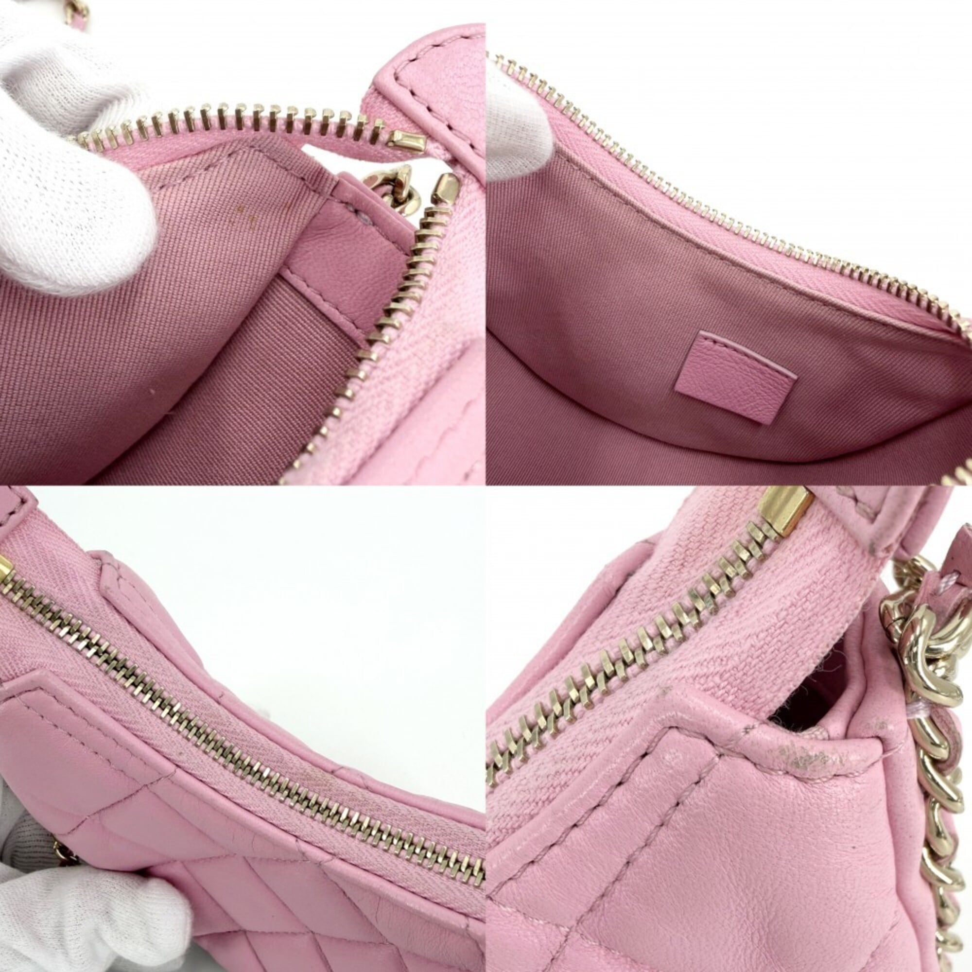 Chanel Pink Leather Pochette Shoulder Bag (Pre-Owned)
