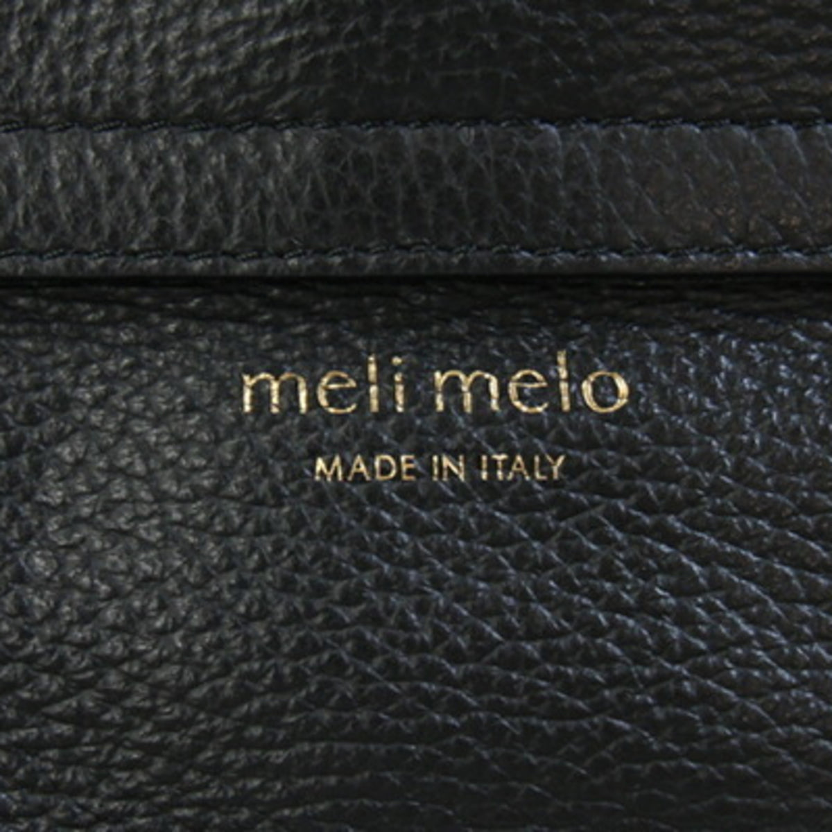 Melo Black Leather Handbag Pouch Shoulder Bag (Pre-Owned)