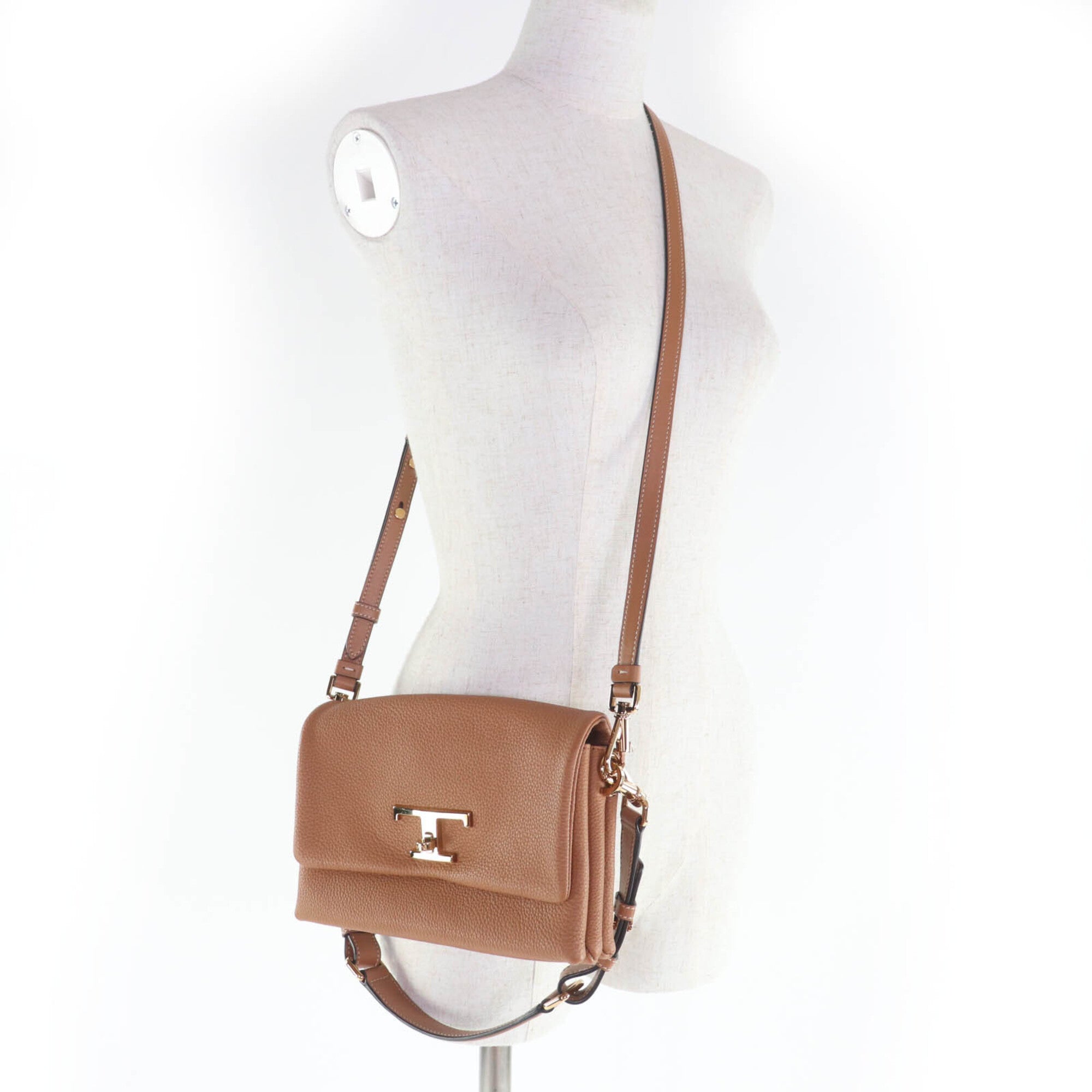 Tod's Brown Leather Shoulder Bag (Pre-Owned)