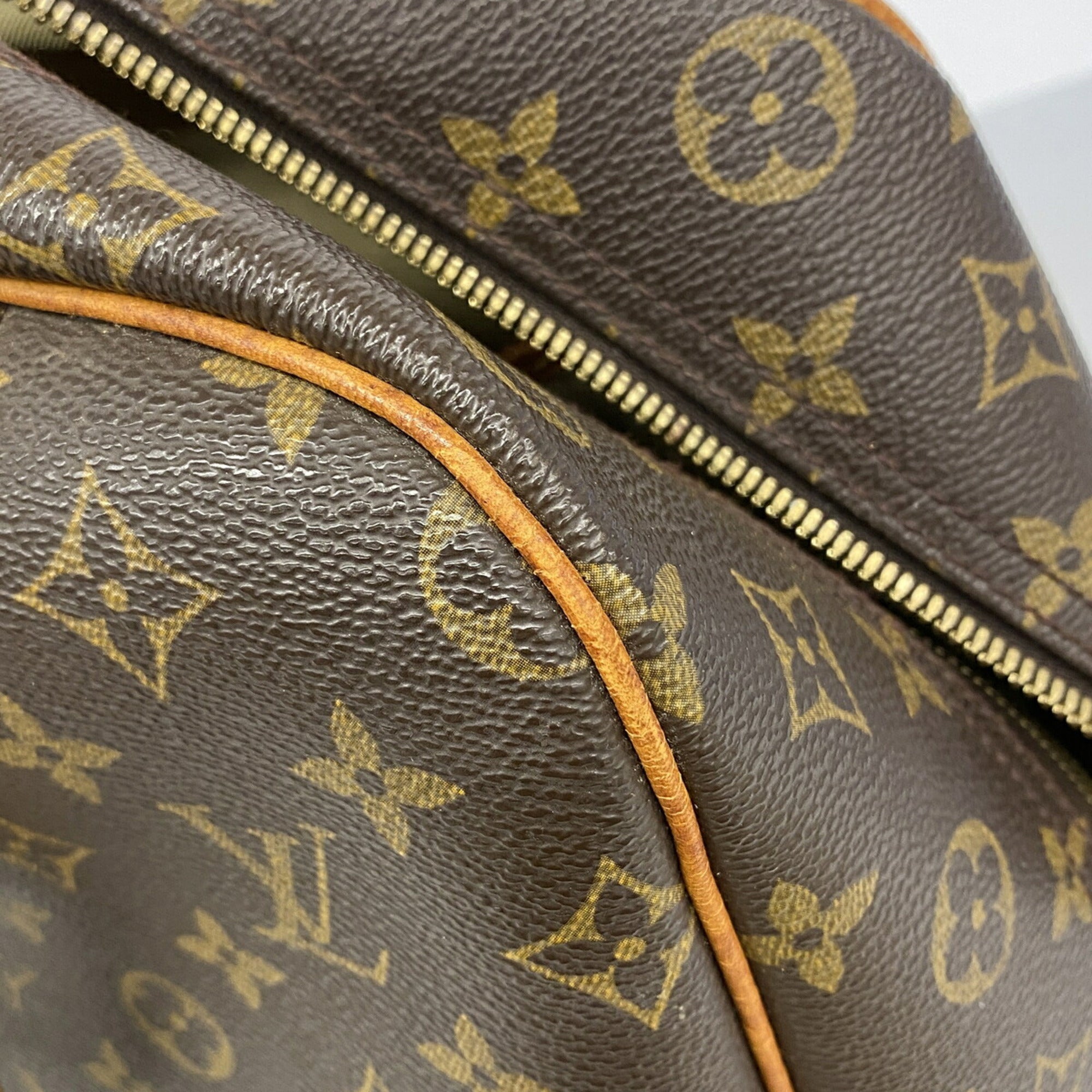 Louis Vuitton Brown Handbag (Pre-Owned)