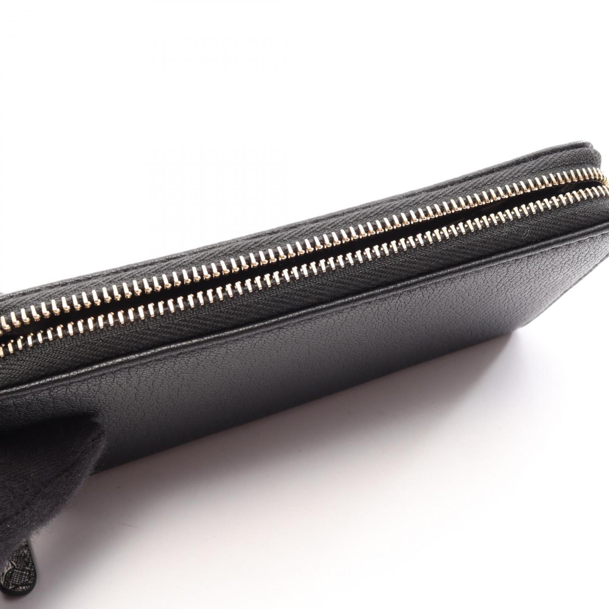 Chanel Black Leather Wallet (Bi-Fold) (Pre-Owned)