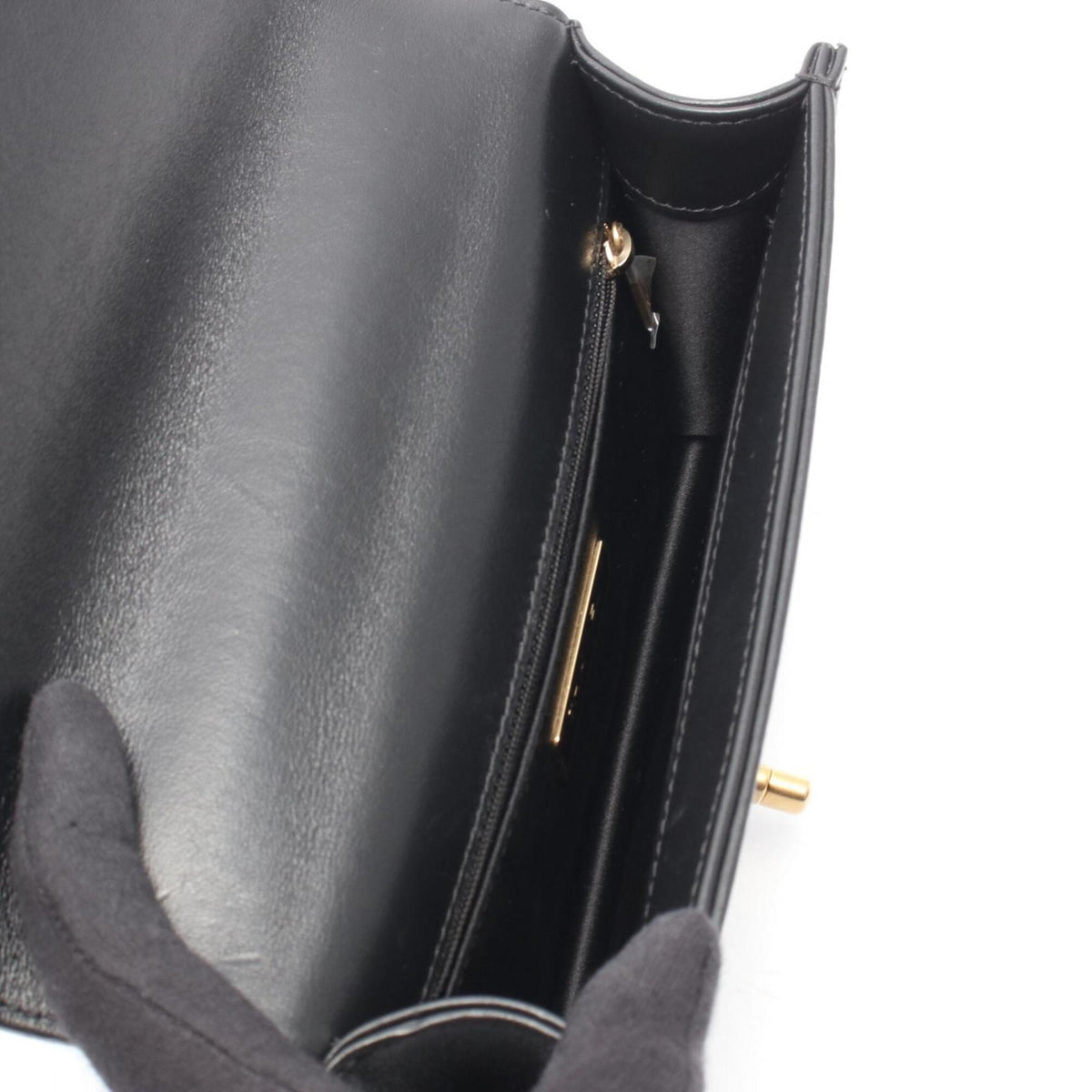 Chanel Black Leather Handbag Shoulder Bag (Pre-Owned)