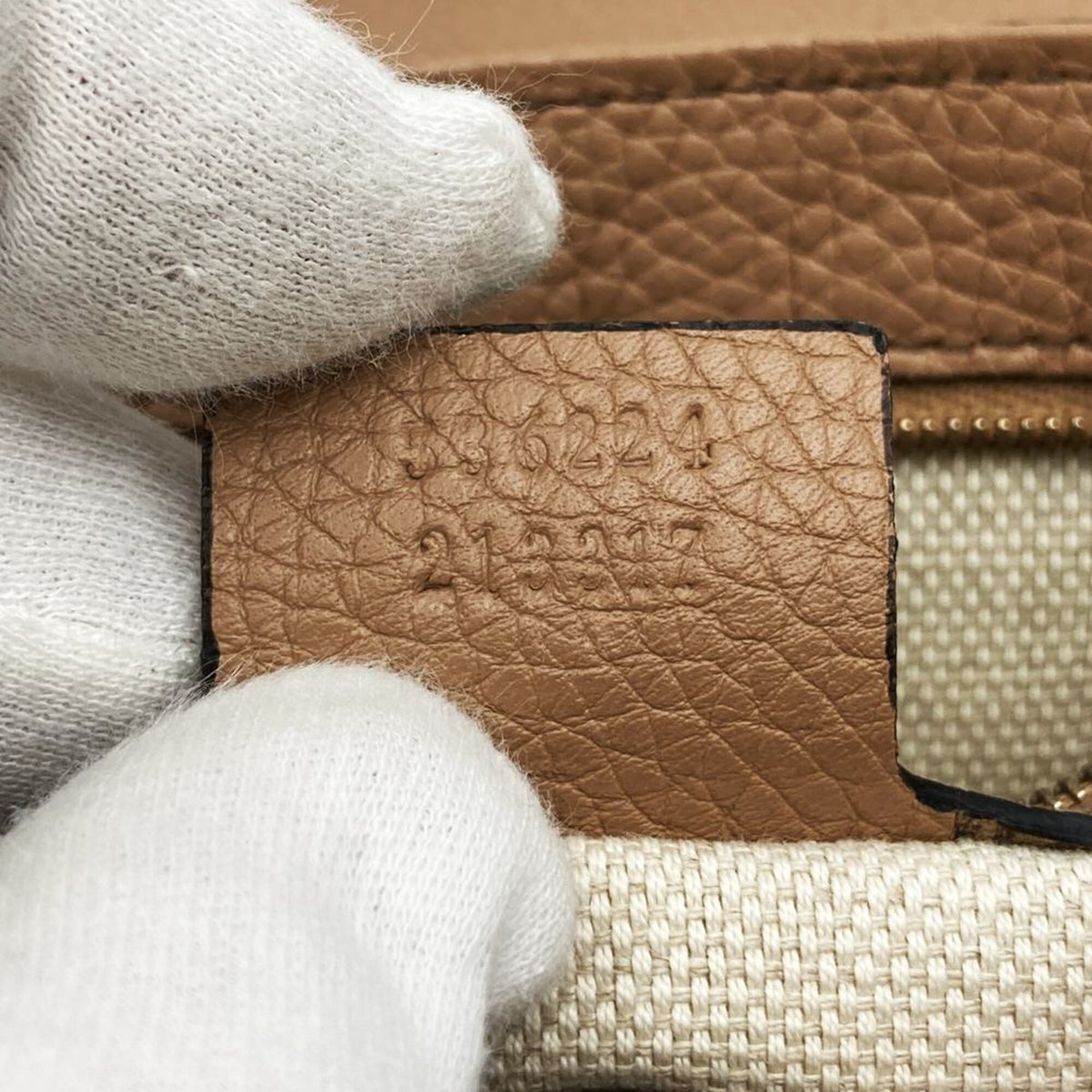 Gucci Soho Beige Leather Shoulder Bag (Pre-Owned)