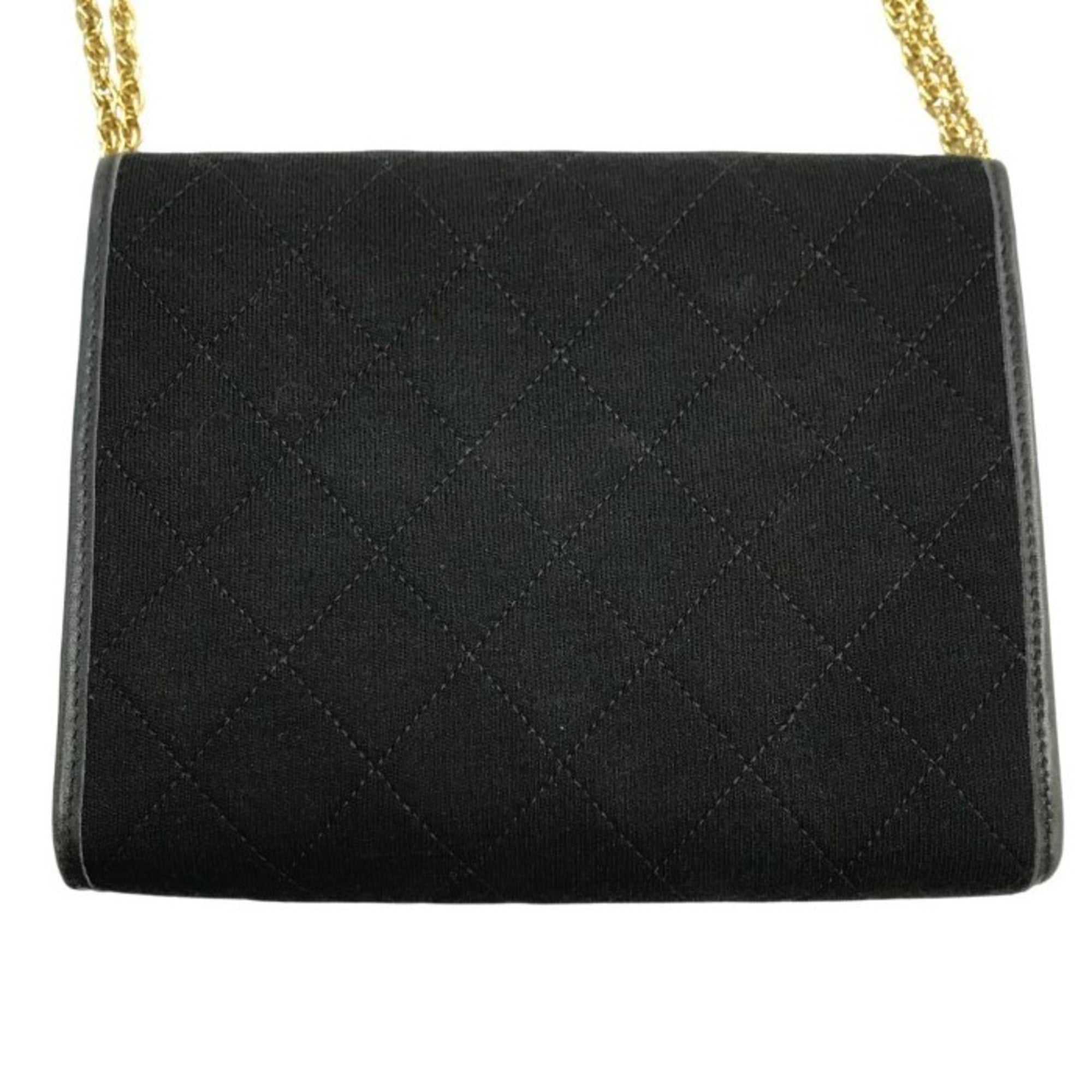 Chanel Black Shoulder Bag (Pre-Owned)