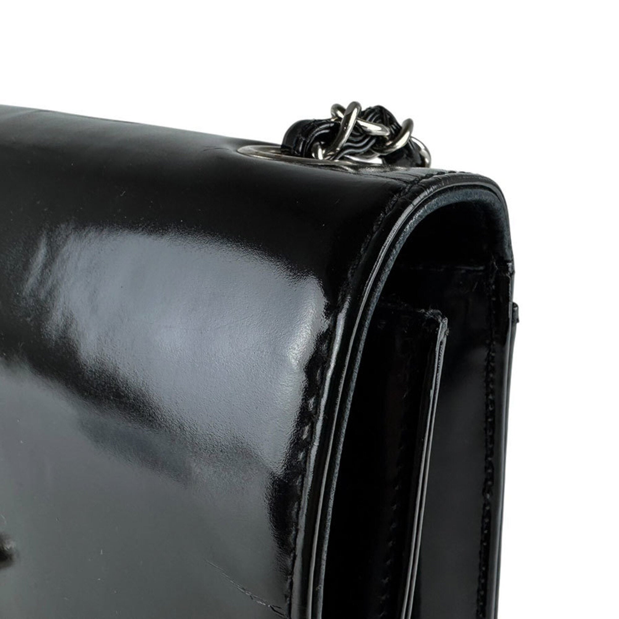 Chanel Black Patent Leather Shoulder Bag (Pre-Owned)