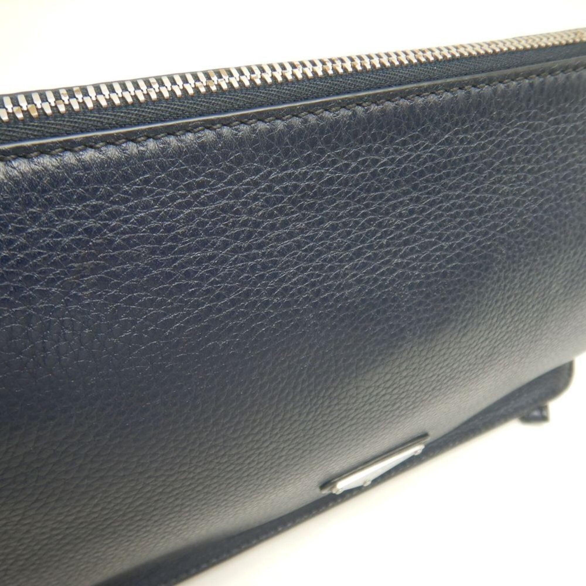 Prada Silver Leather Clutch Bag (Pre-Owned)