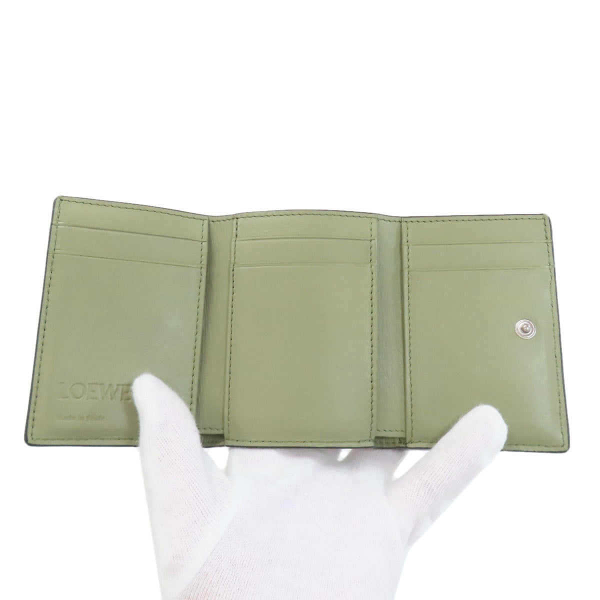 Loewe Green Leather Wallet (Bi-Fold) (Pre-Owned)
