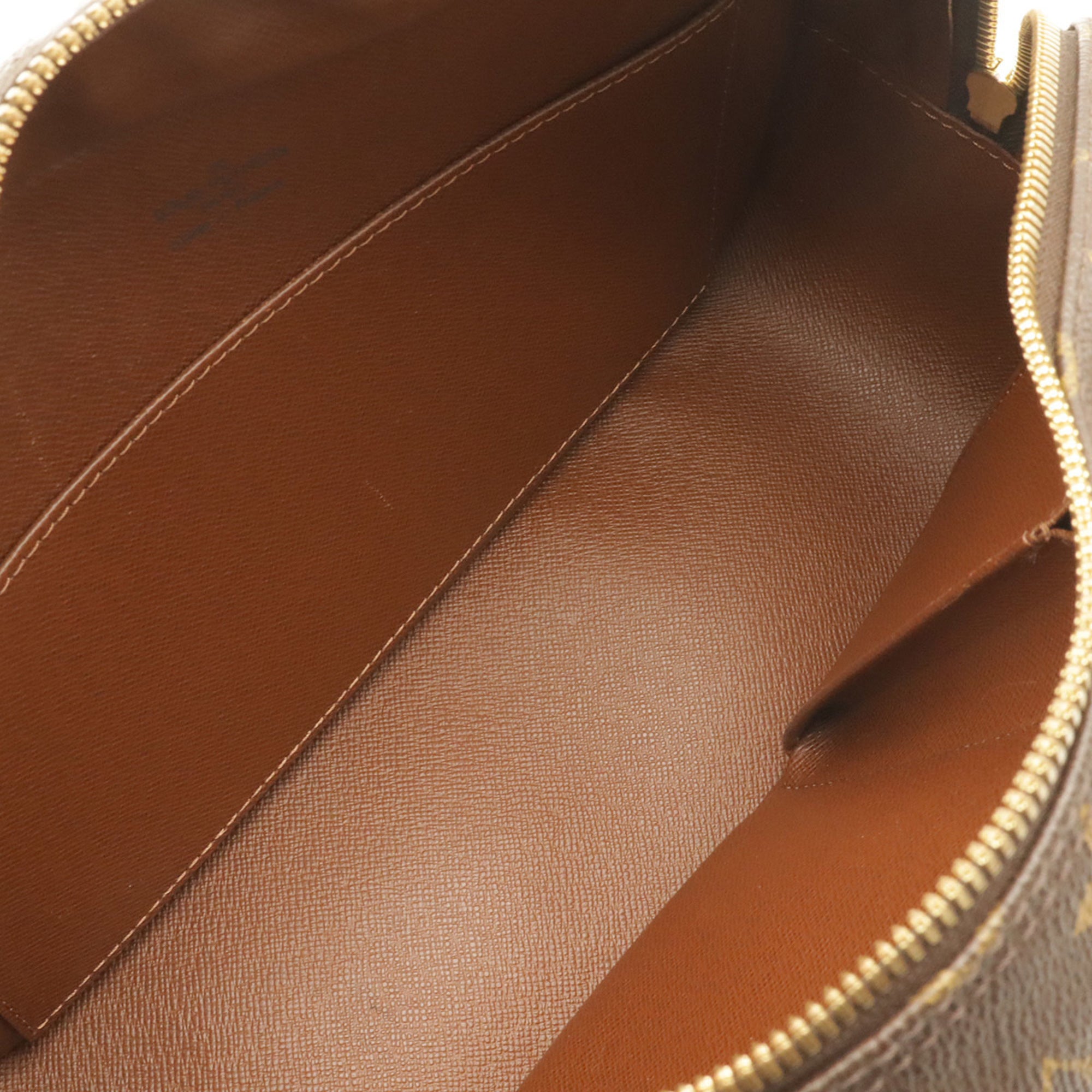 Louis Vuitton Brown Monogram Canvas Shoulder Bag (Pre-Owned)