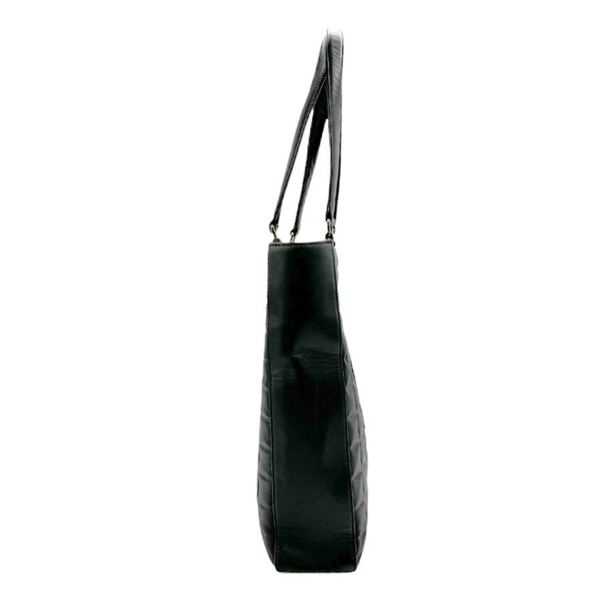 Chanel Black Leather Handbag (Pre-Owned)