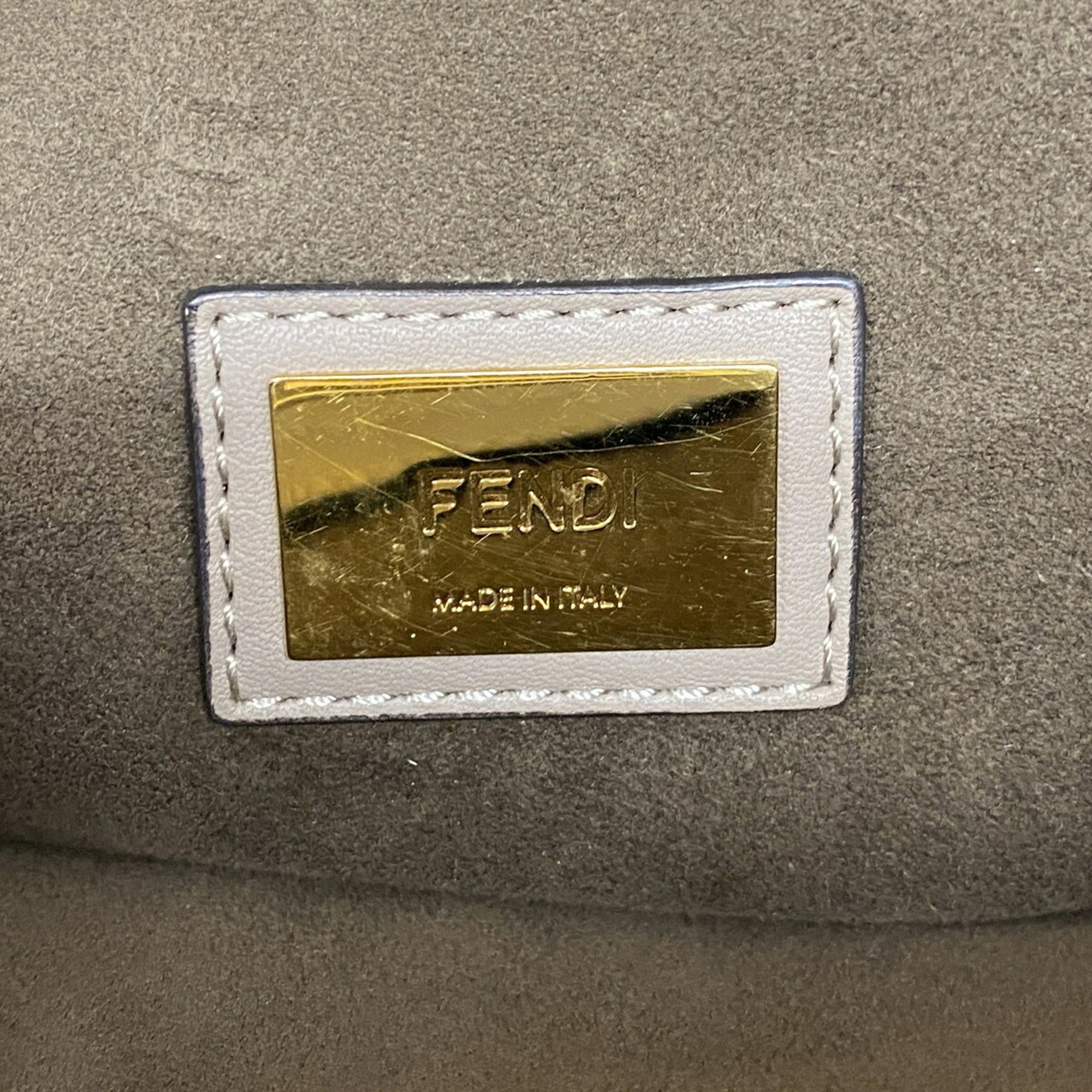 Fendi Grayish Leather Handbag (Pre-Owned)