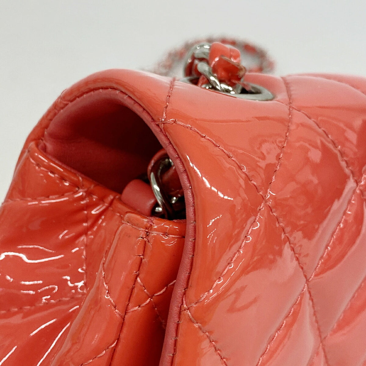 Chanel Red Color Patent Leather Shoulder Bag (Pre-Owned)