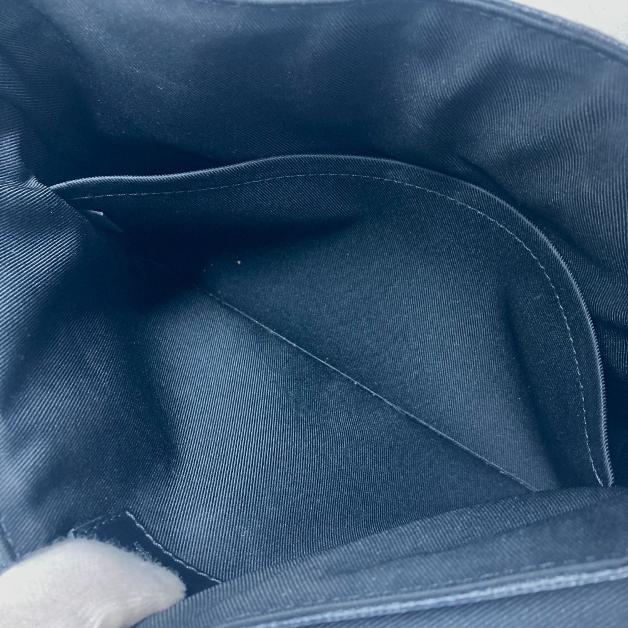 Louis Vuitton Black Damier Graphite Shoulder Bag (Pre-Owned)
