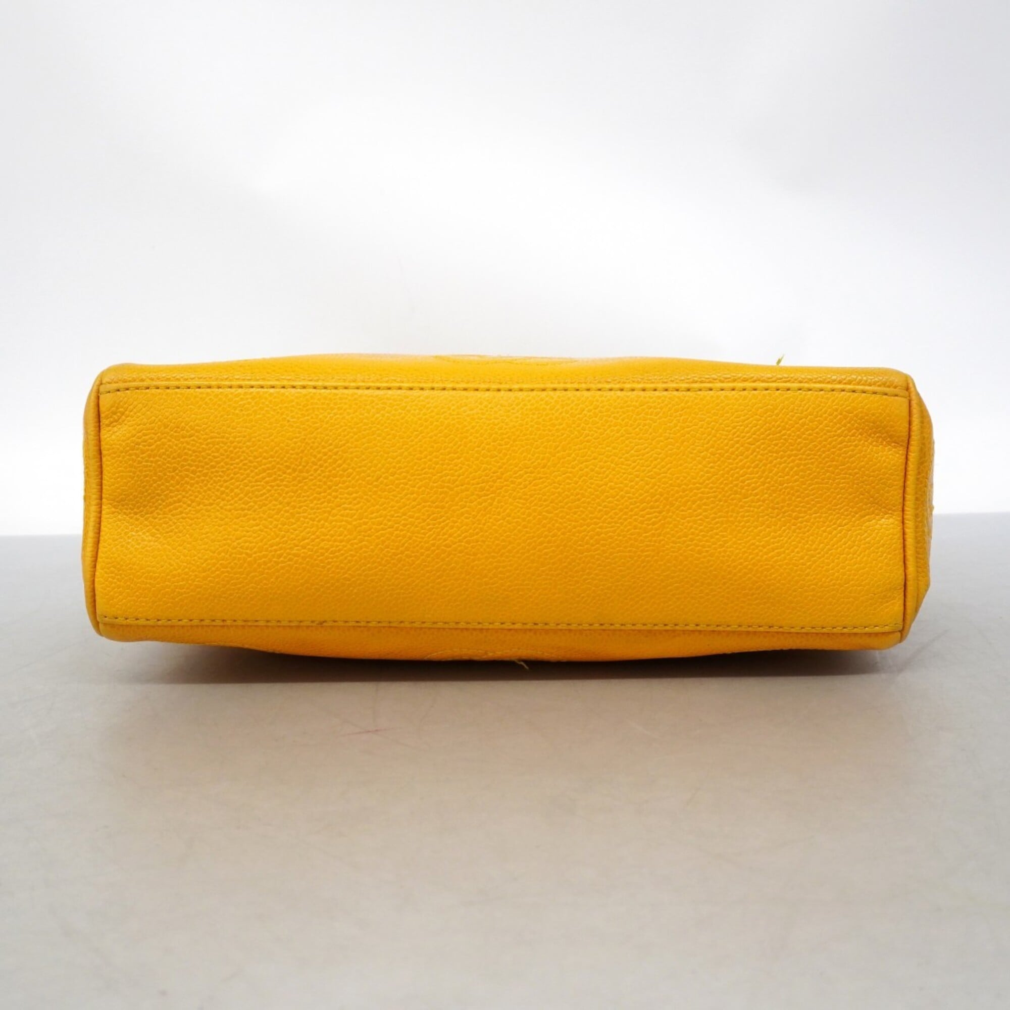 Chanel Yellow Grained Calfskin Shoulder Bag (Pre-Owned)