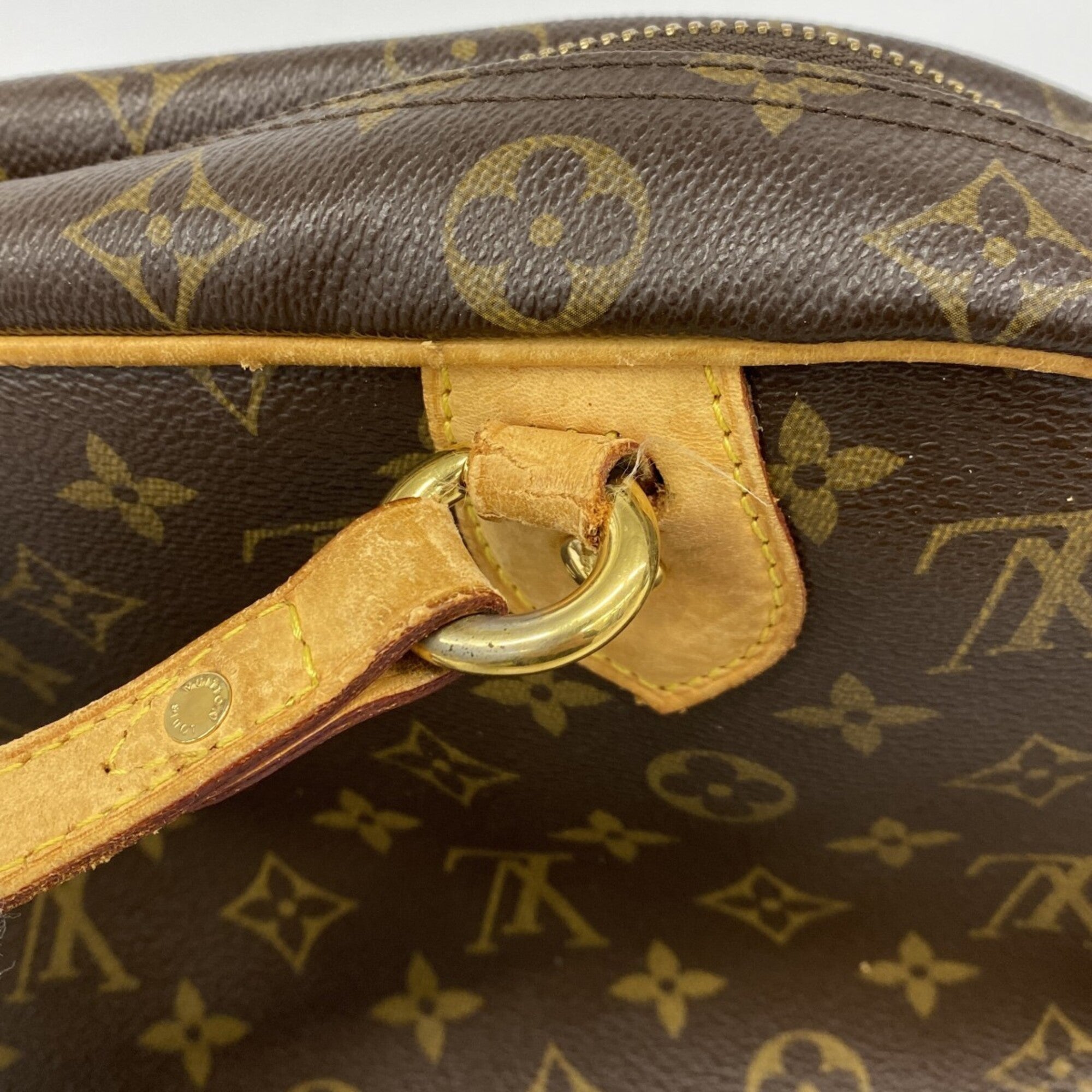 Louis Vuitton Brown Handbag (Pre-Owned)