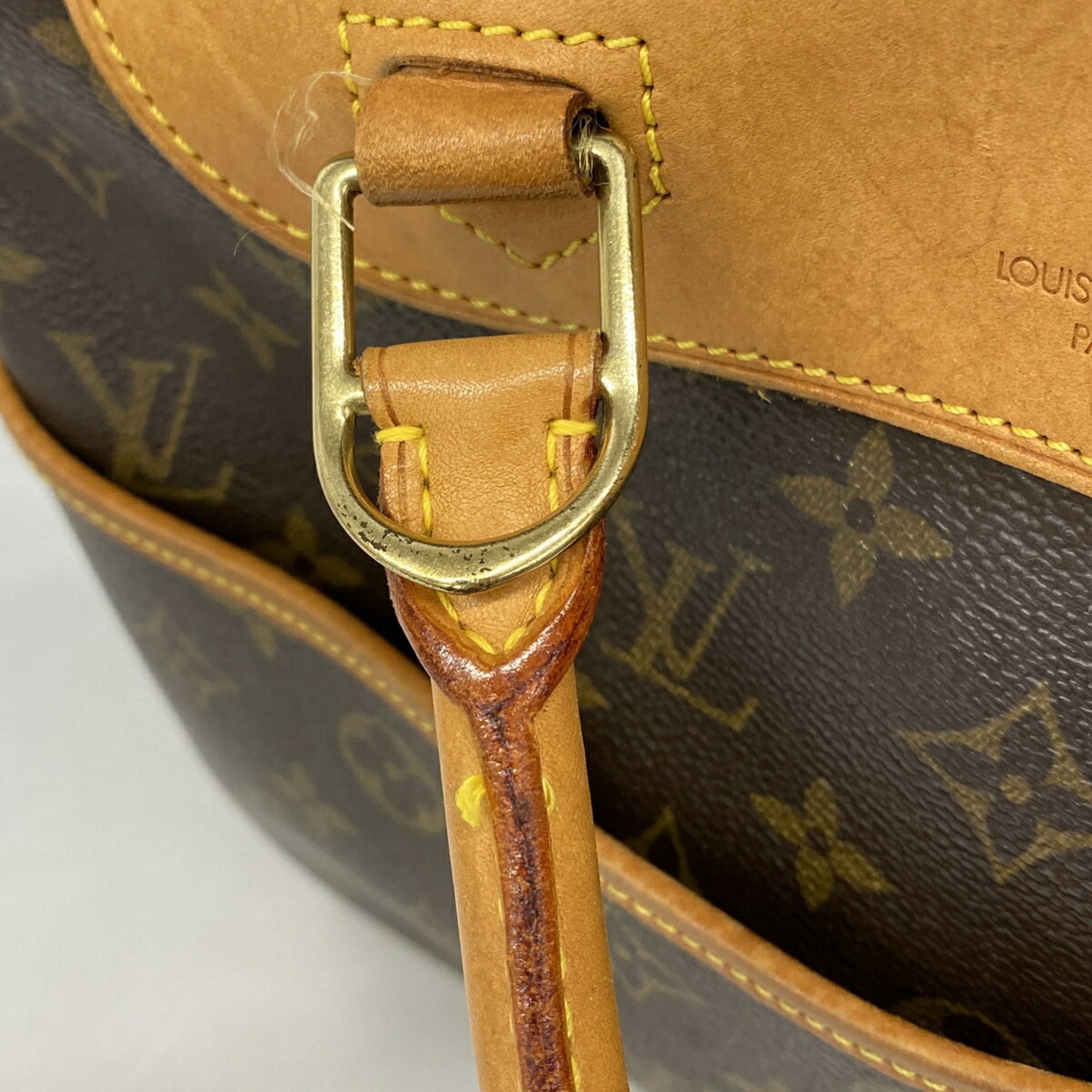 Louis Vuitton Brown Handbag (Pre-Owned)