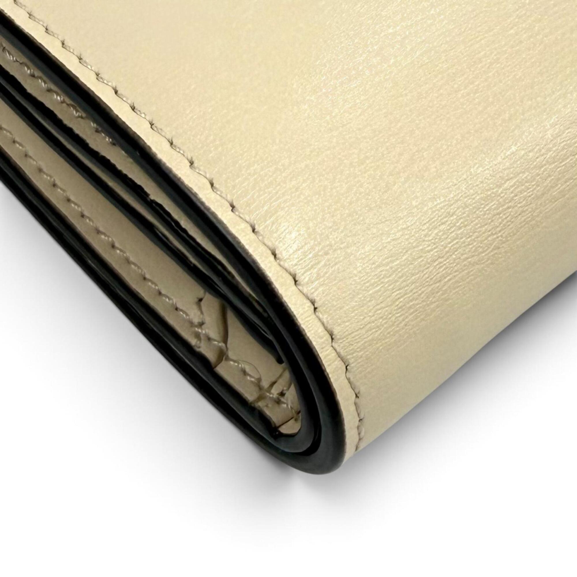 Fendi Beige Leather Wallet (Bi-Fold) (Pre-Owned)