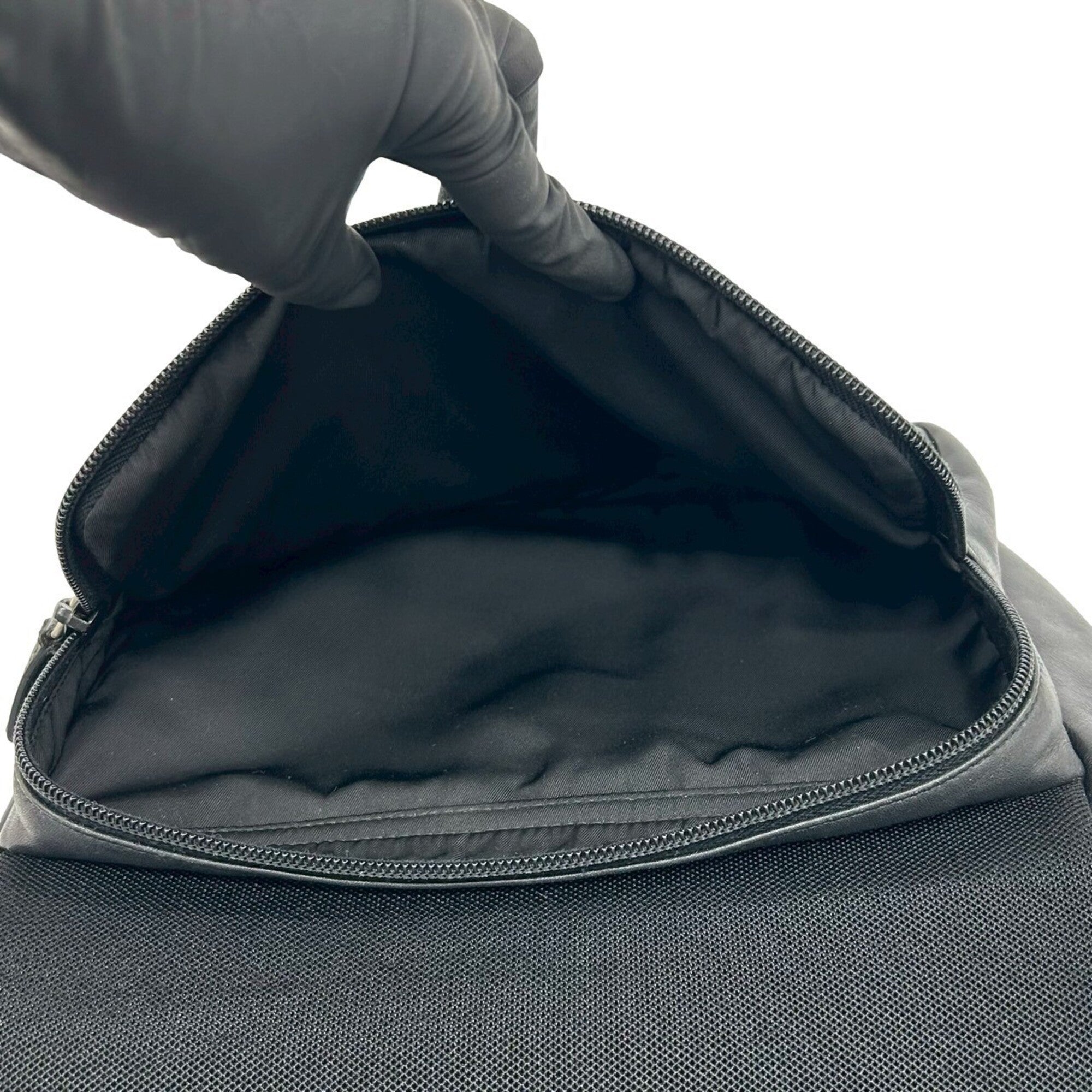 Prada Black Leather Nylon Pochette Shoulder Bag Sling Bag (Pre-Owned)
