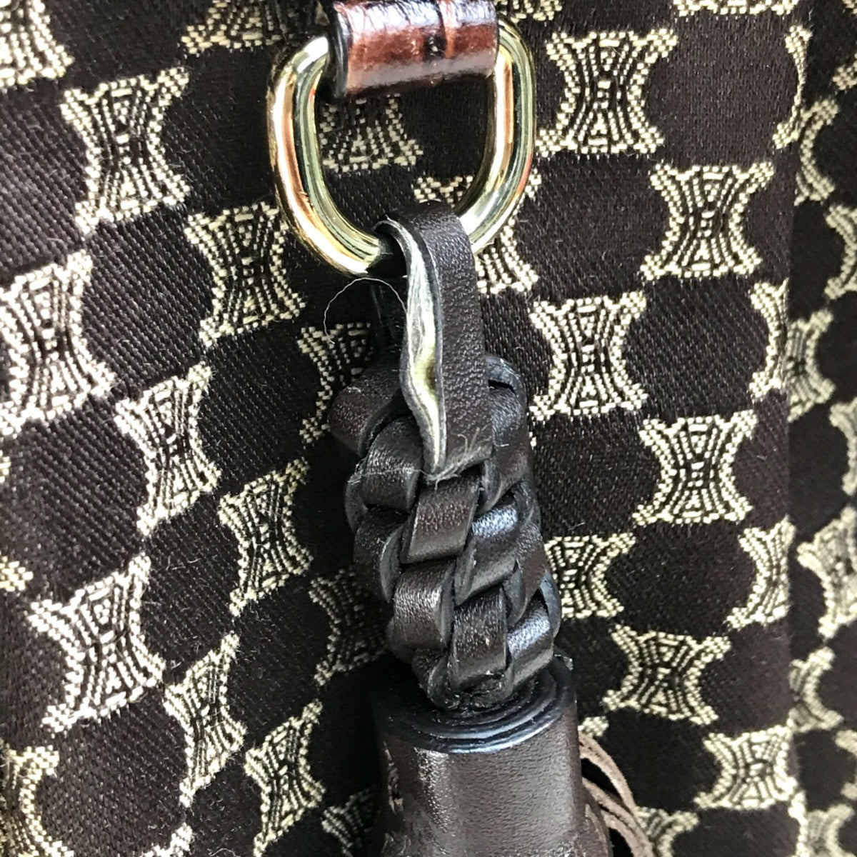 Celine Brown Leather Shoulder Bag (Pre-Owned)
