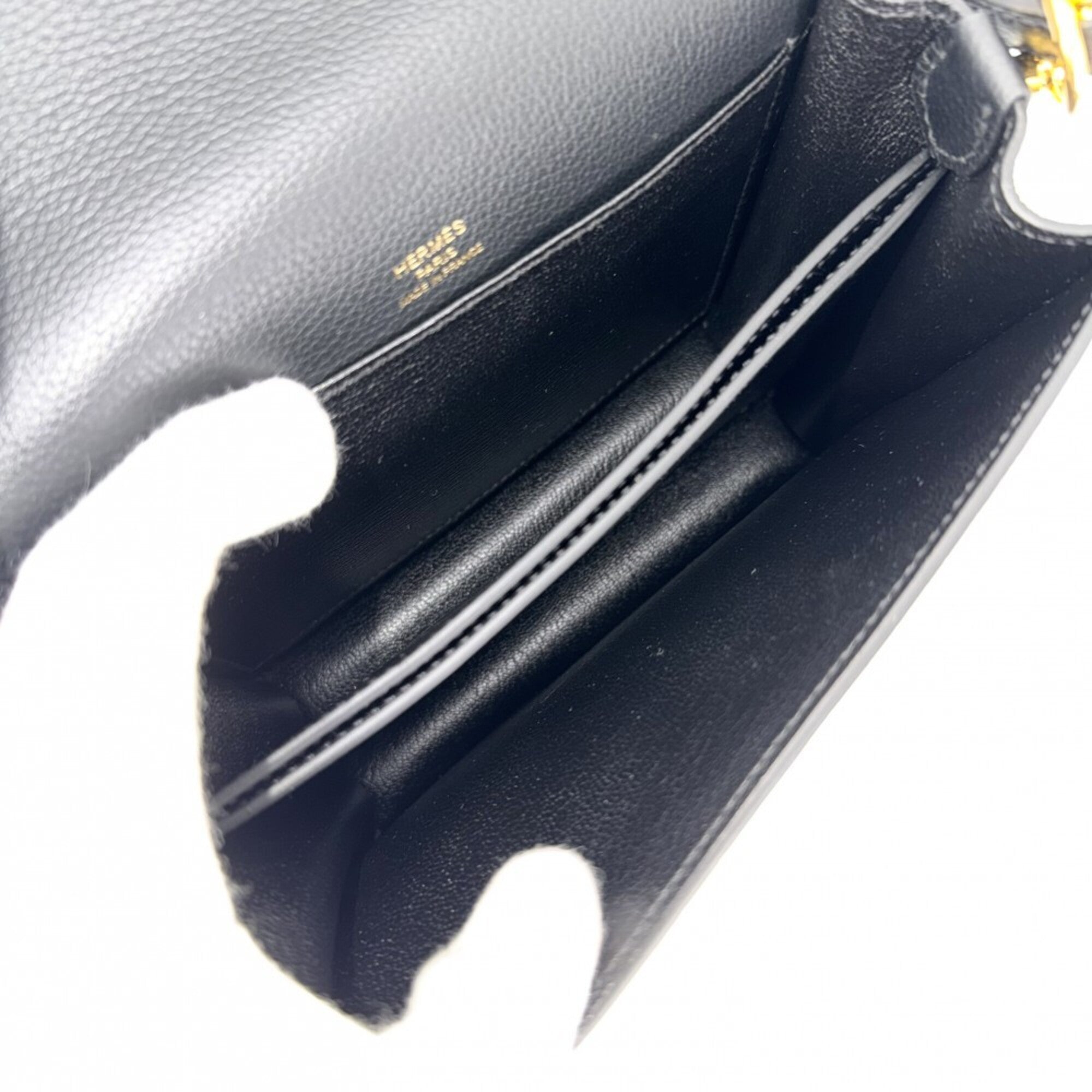 Hermes Black Leather Shoulder Bag (Pre-Owned)