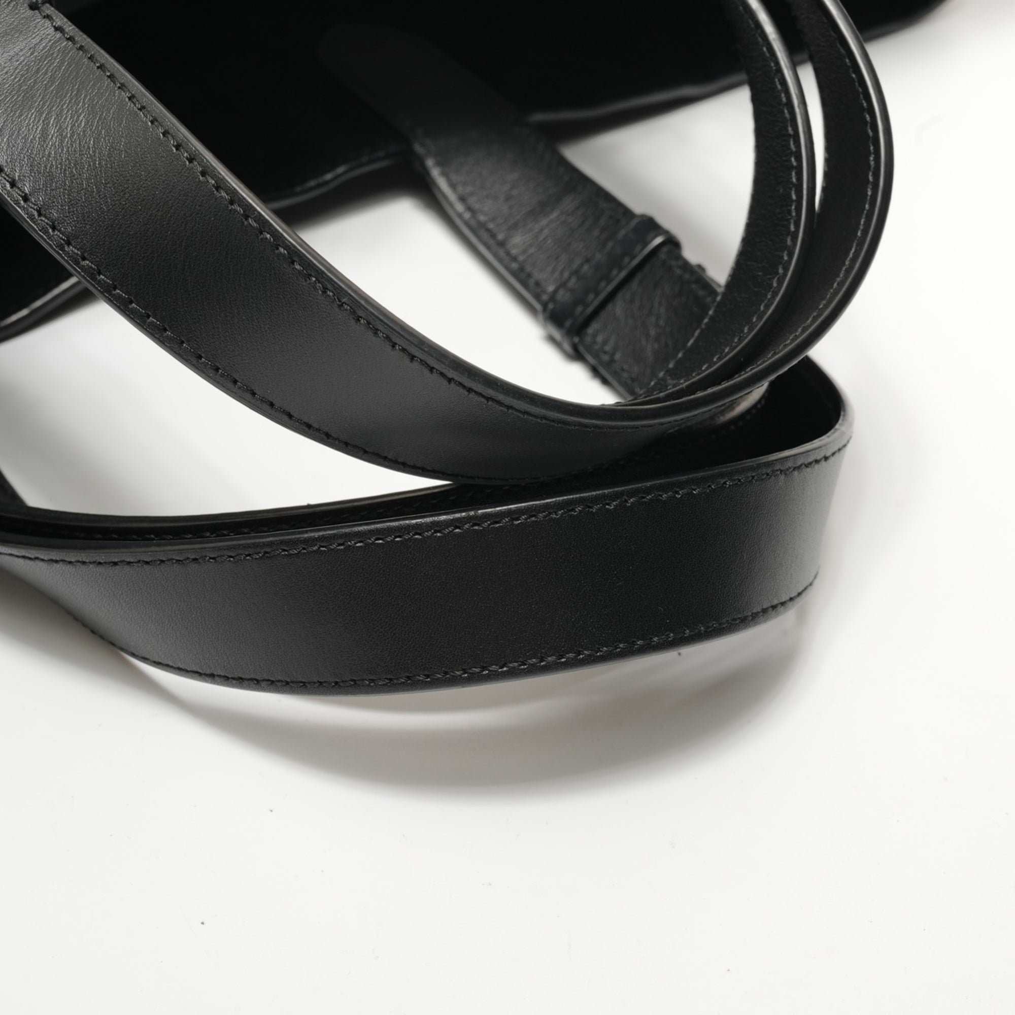 Christian Dior Black Leather Tote Bag (Pre-Owned)