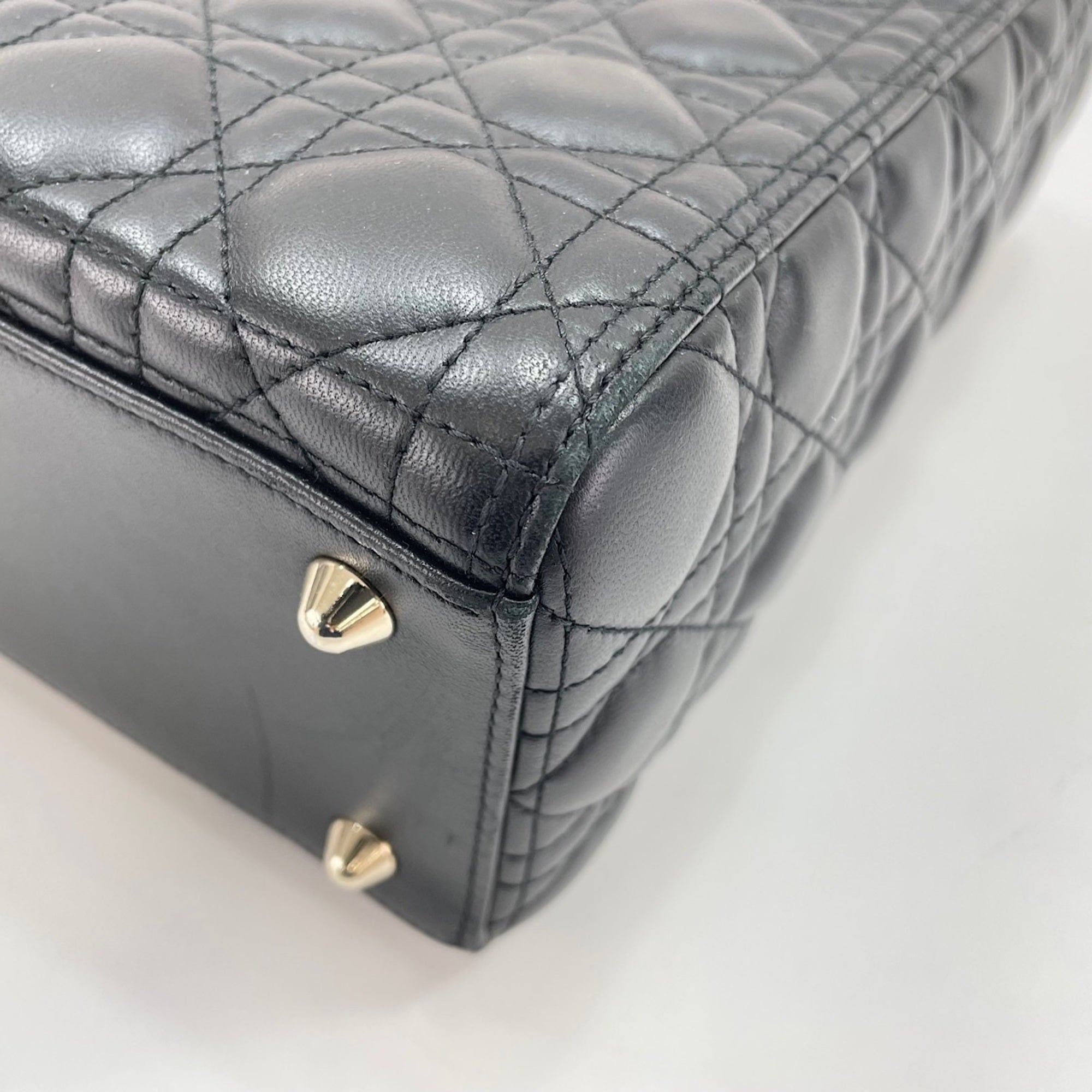 Christian Dior Black Leather Handbag (Pre-Owned)