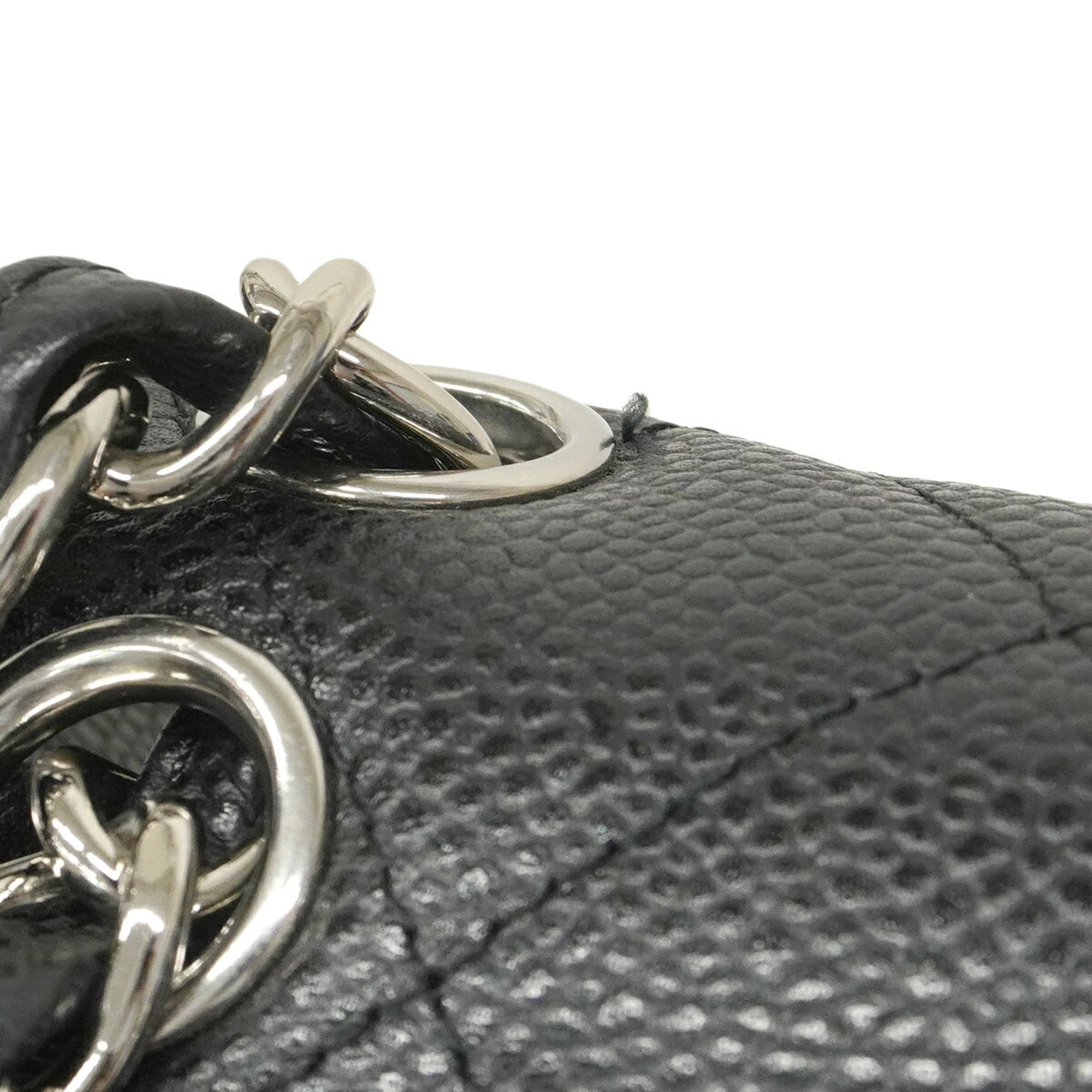 Chanel Black Grained Calfskin Shoulder Bag (Pre-Owned)