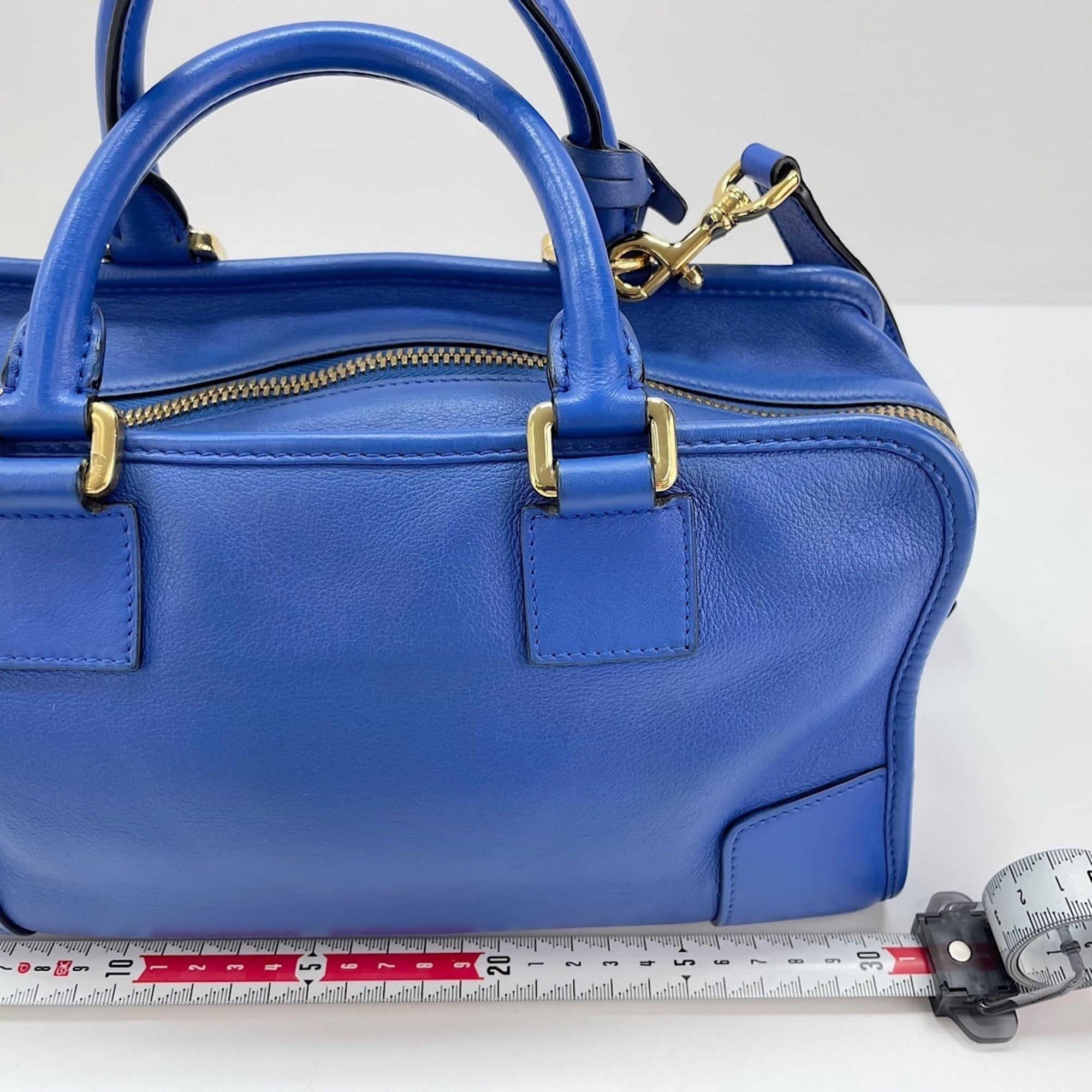 Loewe Blue Handbag (Pre-Owned)