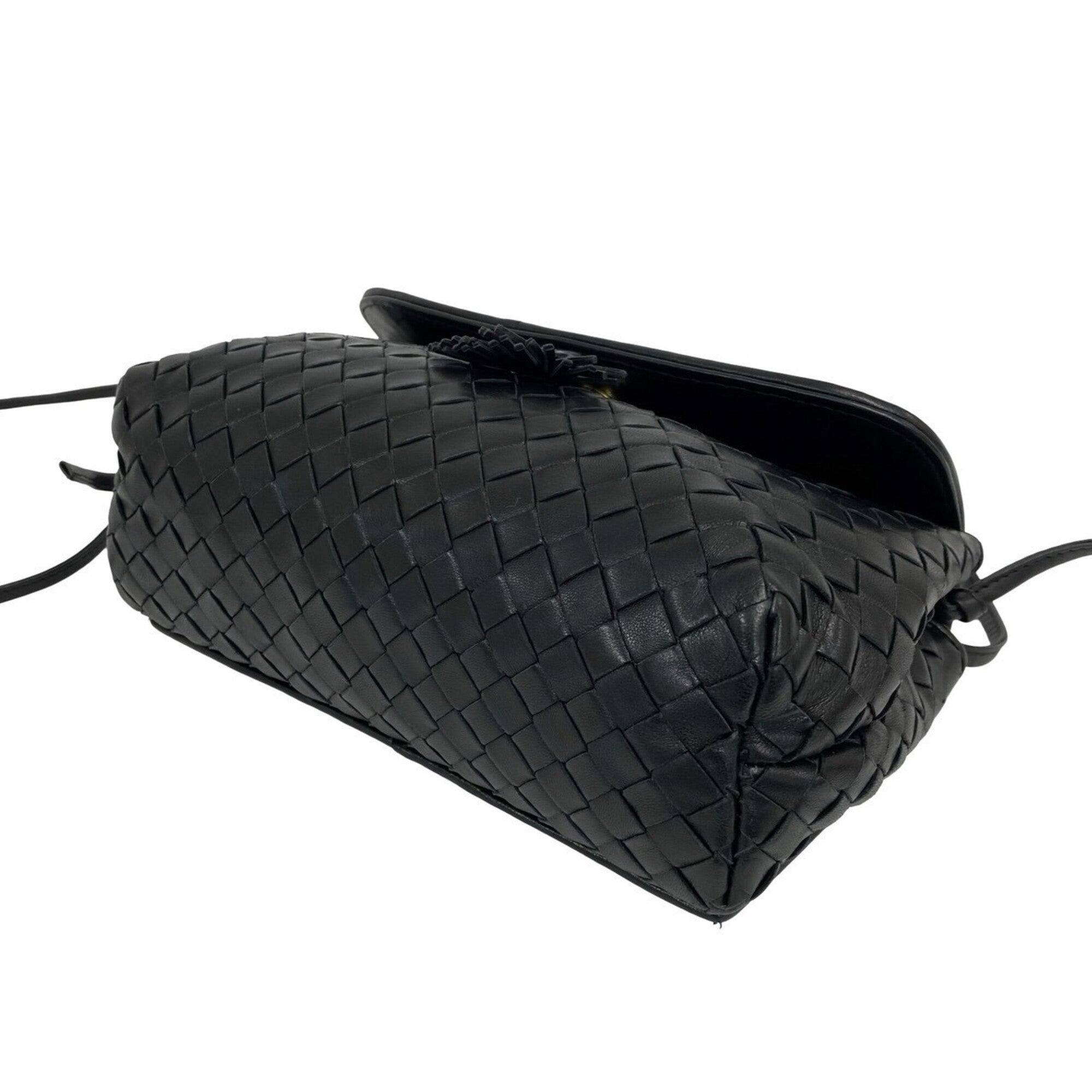 Bottega Veneta Black Leather Pochette Shoulder Bag (Pre-Owned)