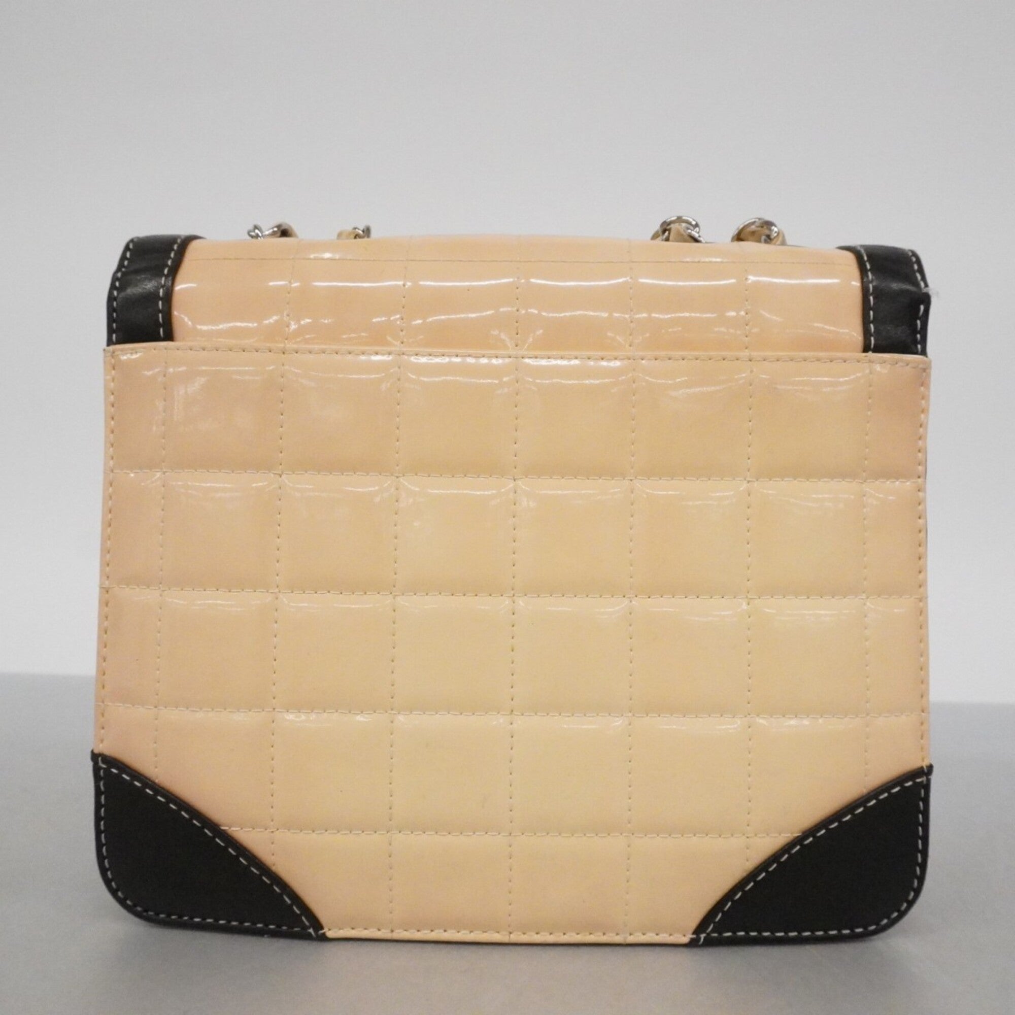Chanel Black Ivory Patent Leather Shoulder Bag (Pre-Owned)