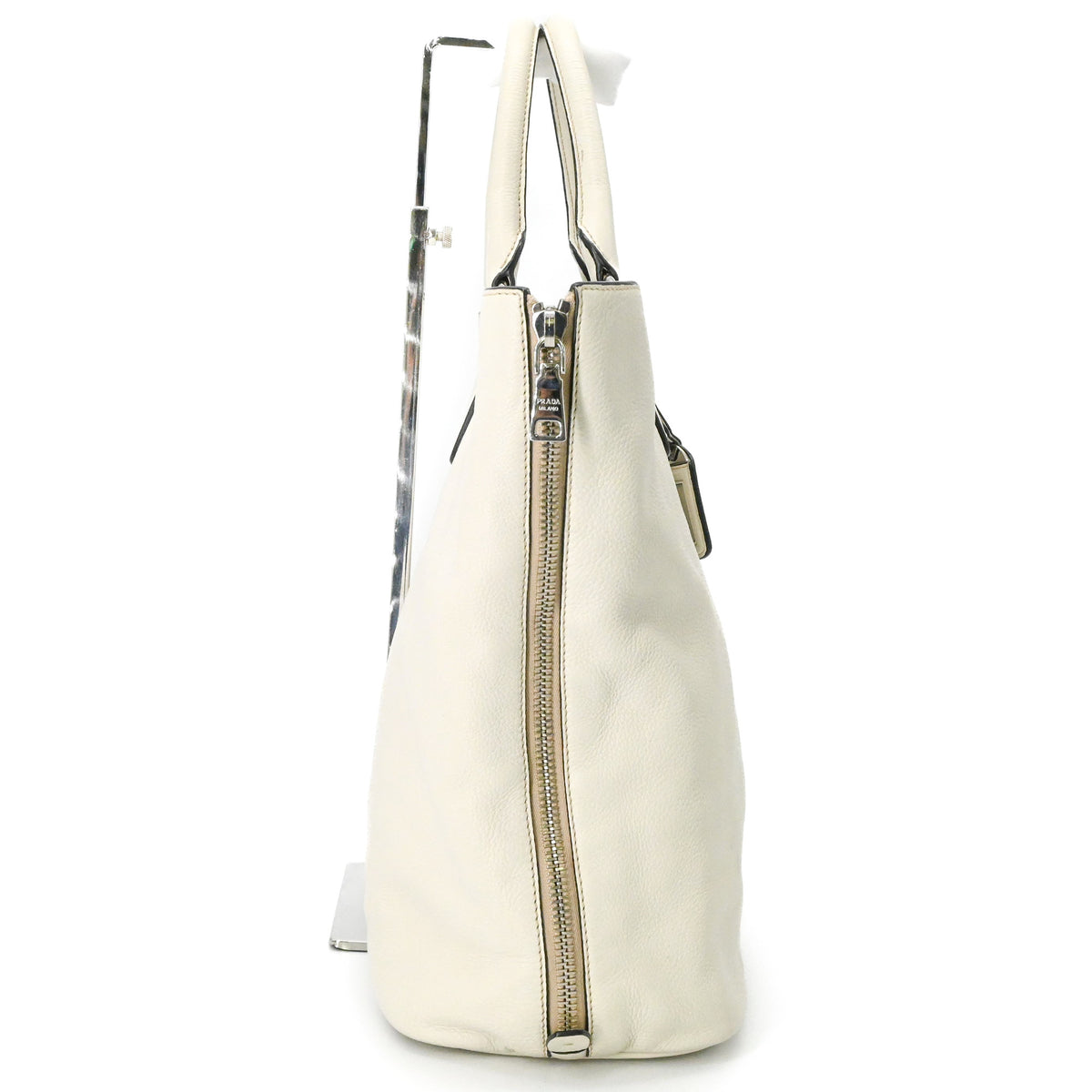 Prada White Leather Shoulder Bag Tote Bag (Pre-Owned)