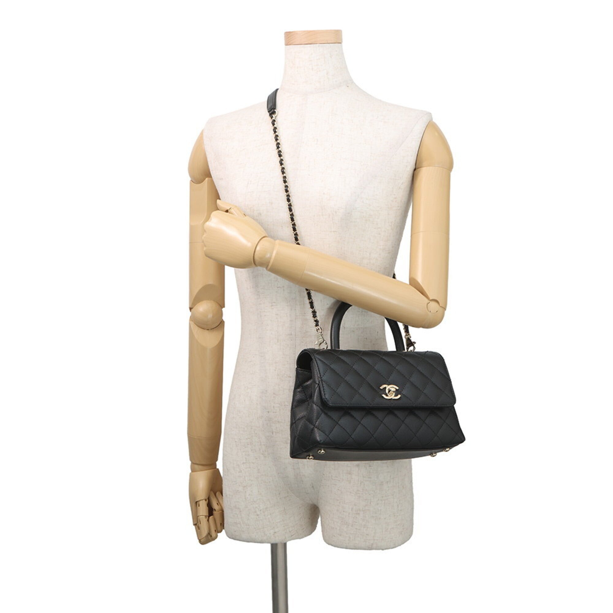 Chanel Matelasse Black Grained Calfskin Handbag Shoulder Bag (Pre-Owned)