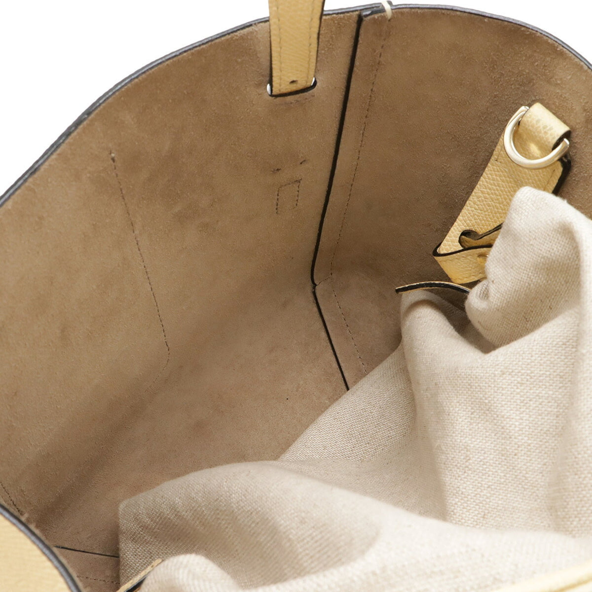 Valextra Cream Leather Pouch Shoulder Bag (Pre-Owned)