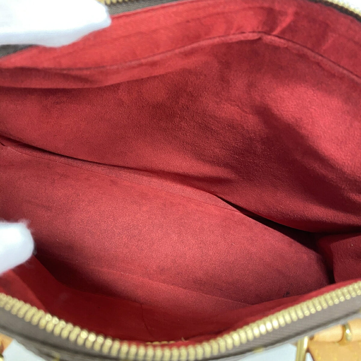 Louis Vuitton Brown Shoulder Bag (Pre-Owned)