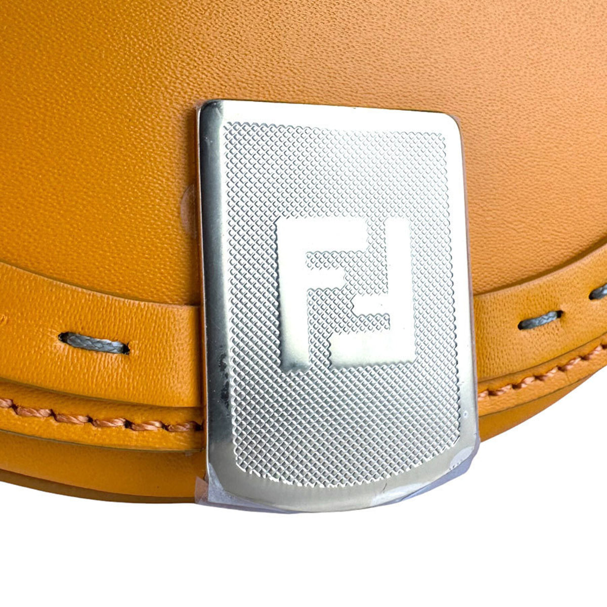 Fendi Orange Leather Shoulder Bag (Pre-Owned)