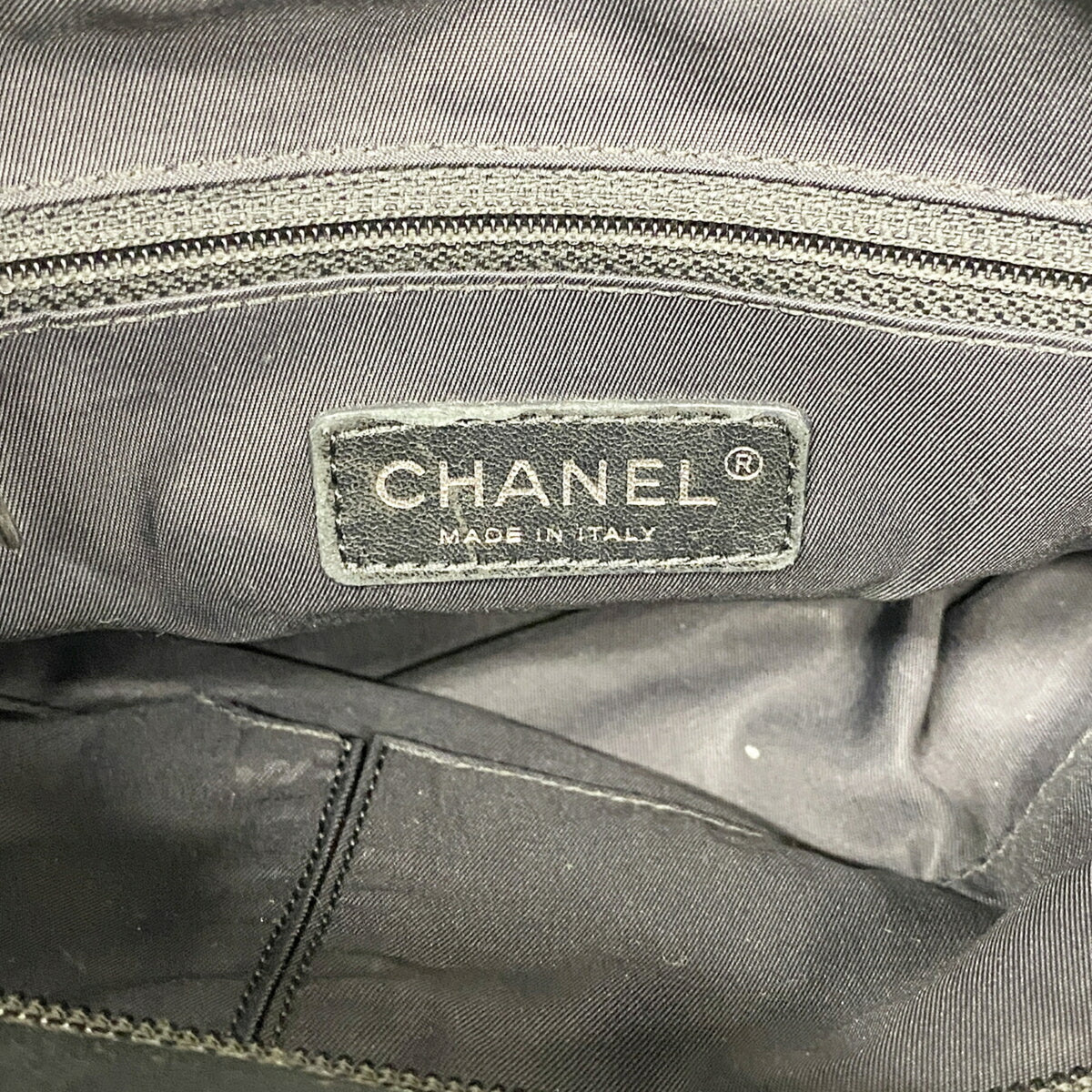 Chanel Black Canvas Tote Bag (Pre-Owned)